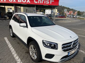 200D 4x4, 7-míst, top stav
