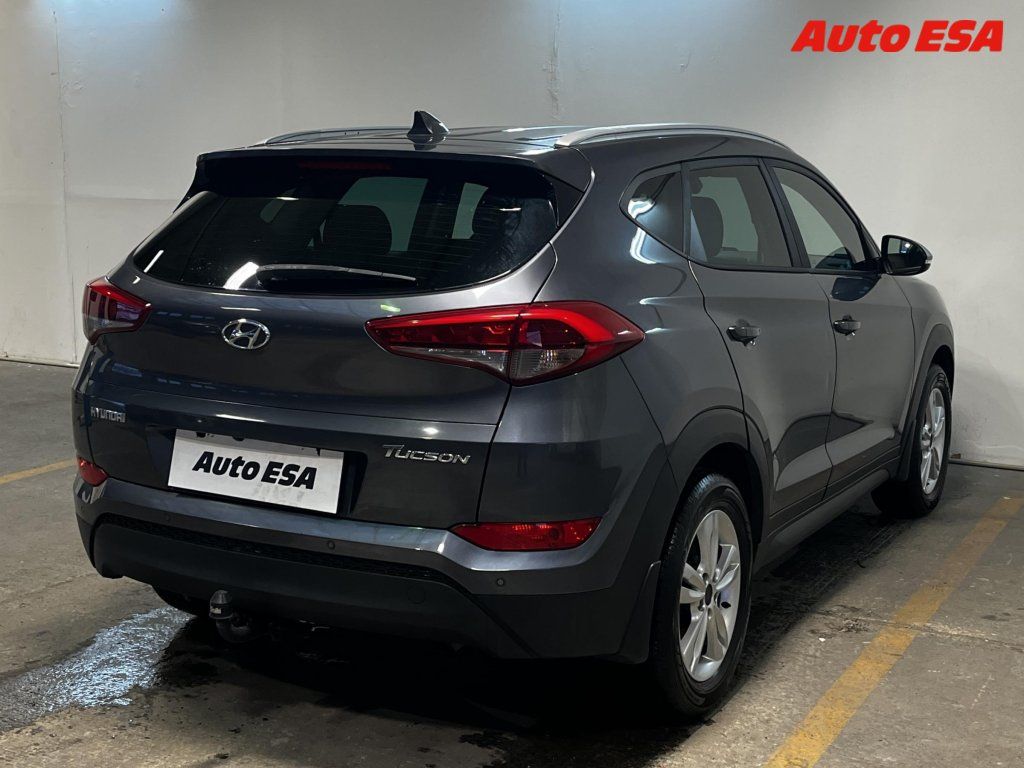 Hyundai Tucson, 1.7 CRDi,navi,autoAC - fotka 4