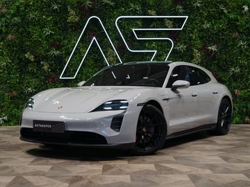 GTS Sport Turismo*MASÁŽ*PANO*3