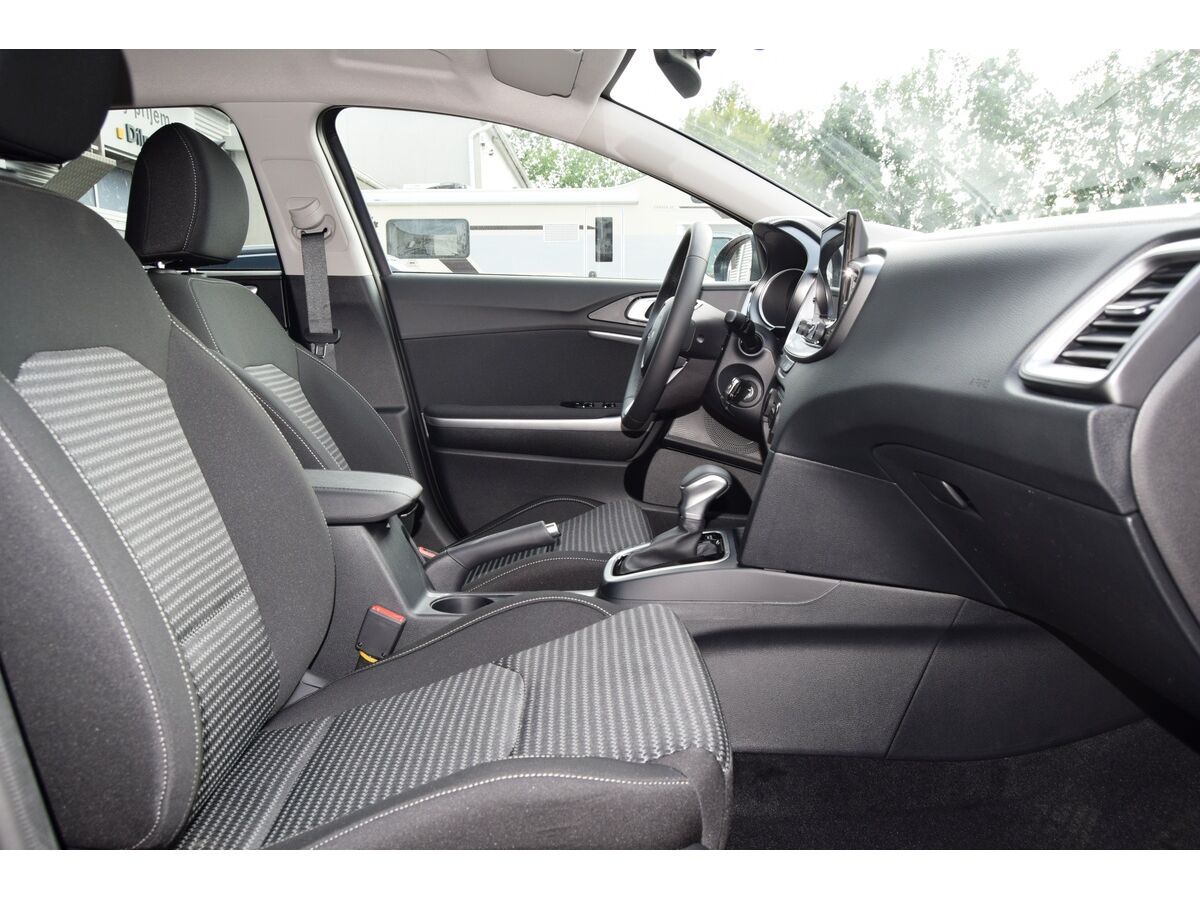 Kia Cee´d, SW 1,5 T-GDi 7DCT TOP - fotka 4