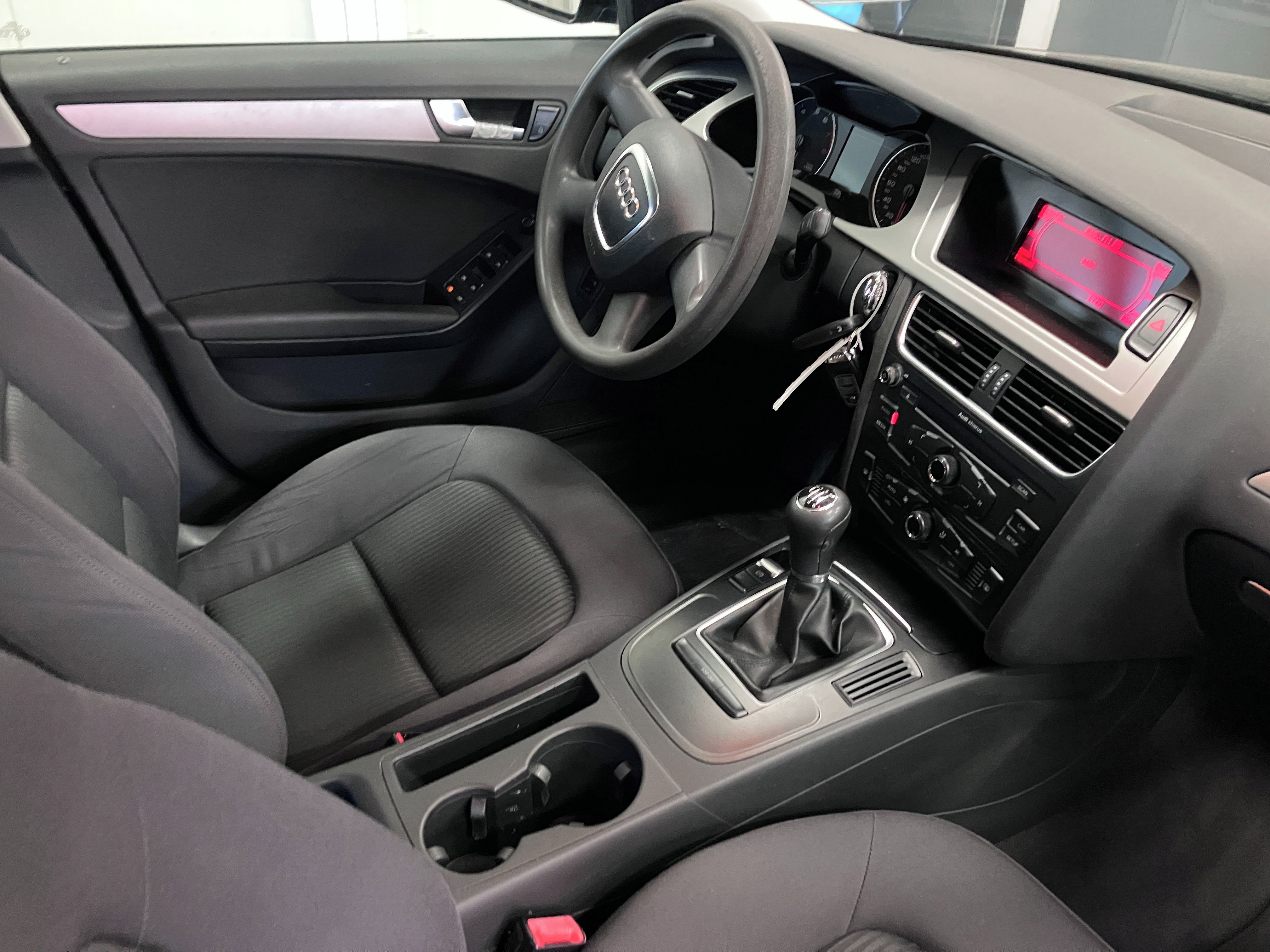 Audi A4, 1,8 TFSI motor po GO - fotka 6