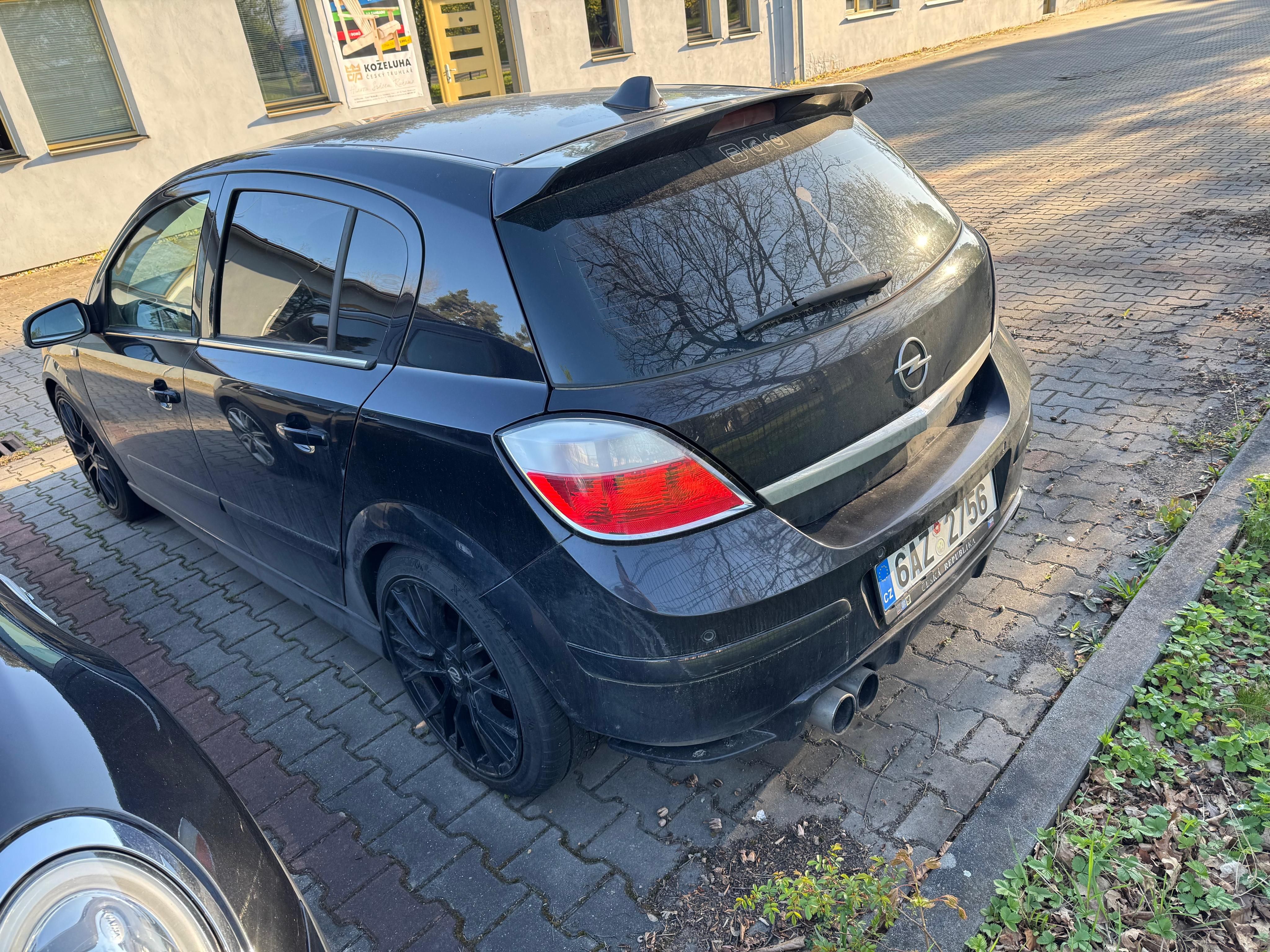 Opel Astra, 2.0T cca 340hp - fotka 3