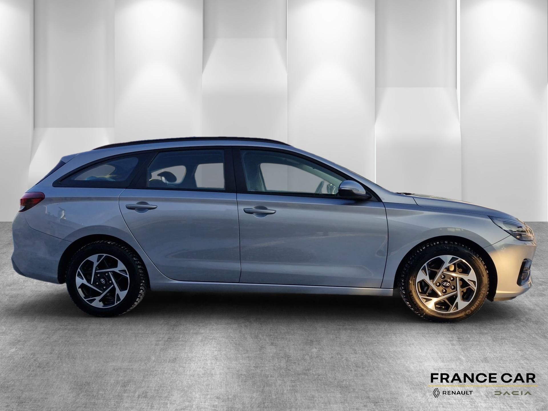 Hyundai i30, 1,0 T-GDi 74 kW SMART ČR - fotka 4
