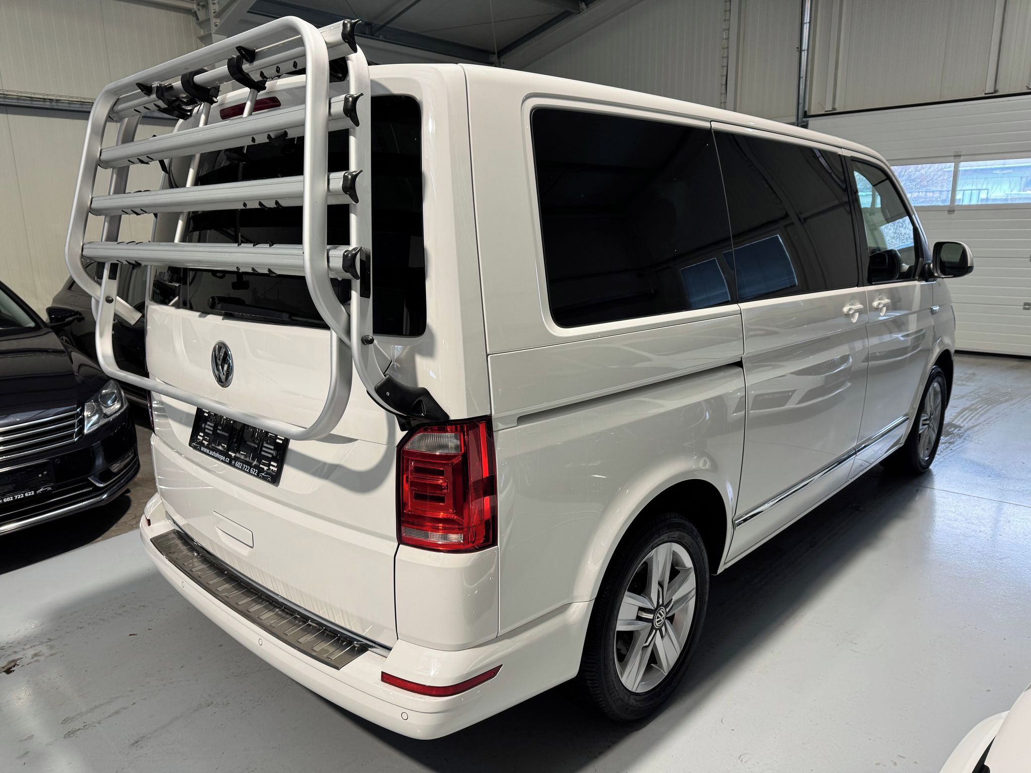 Volkswagen Multivan, 2,0 TDI DSG Comfortline 7míst - fotka 6