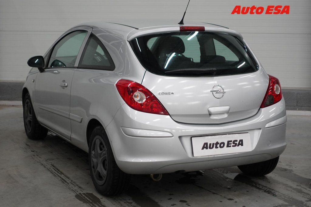 Opel Corsa, 1.0i,AC - fotka 6