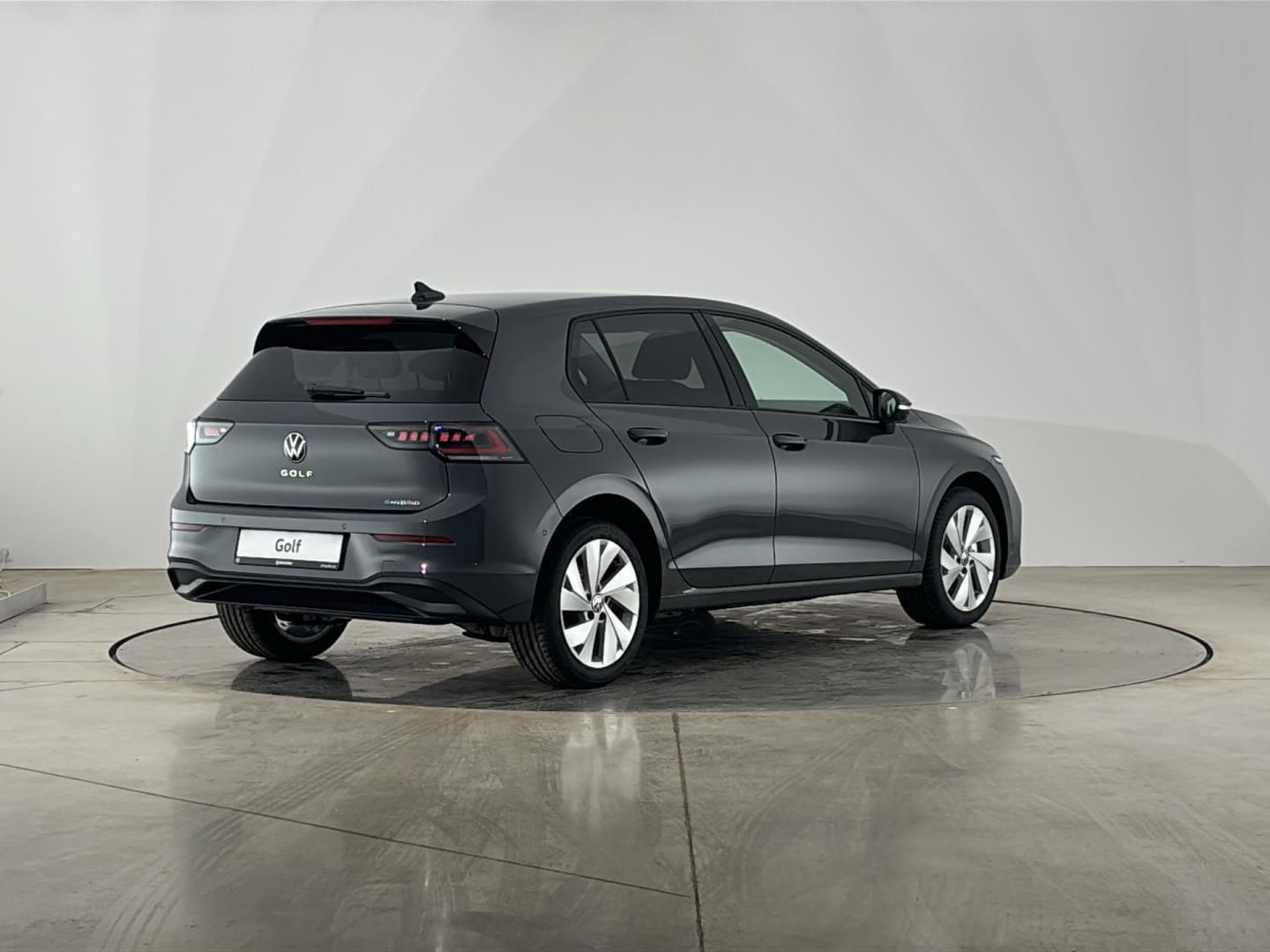 Volkswagen Golf, 1.5 TSI e-Hybrid / 150 kW - fotka 5