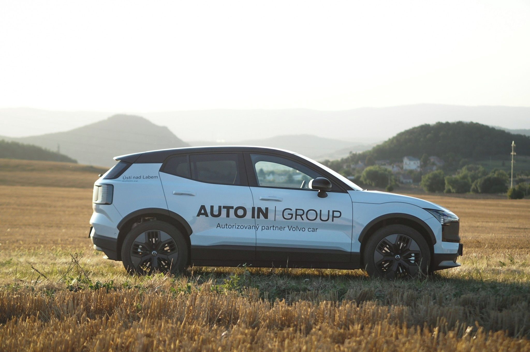 Volvo EX30, CC ULTRA 315kW AWD 360°kamera - fotka 5