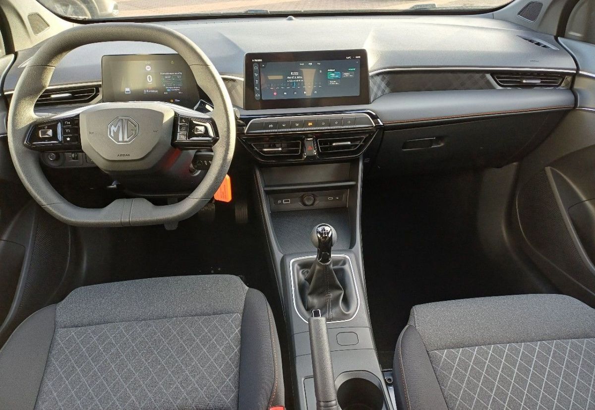 MG MG3, EXCITE 1,5l 85 kW - fotka 3