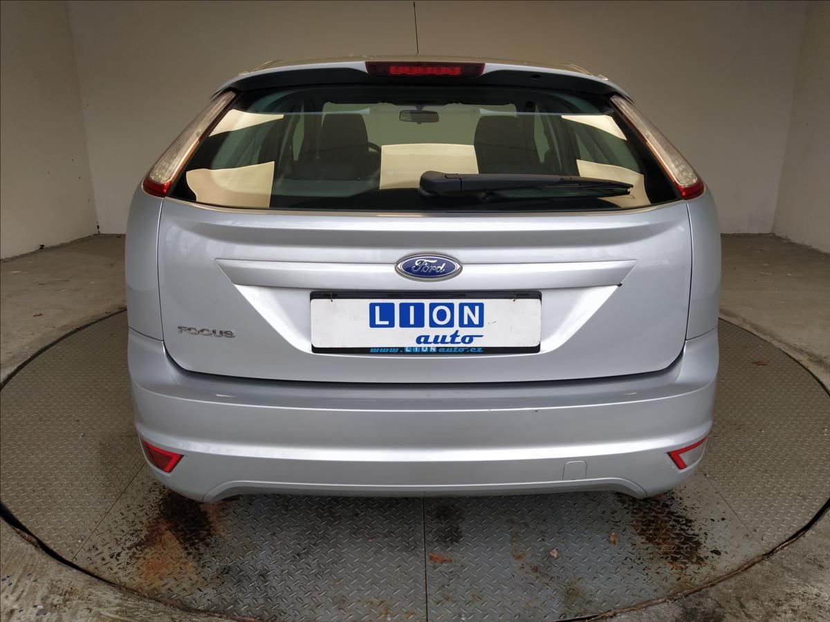 Ford Focus, 1,6 16V - fotka 6