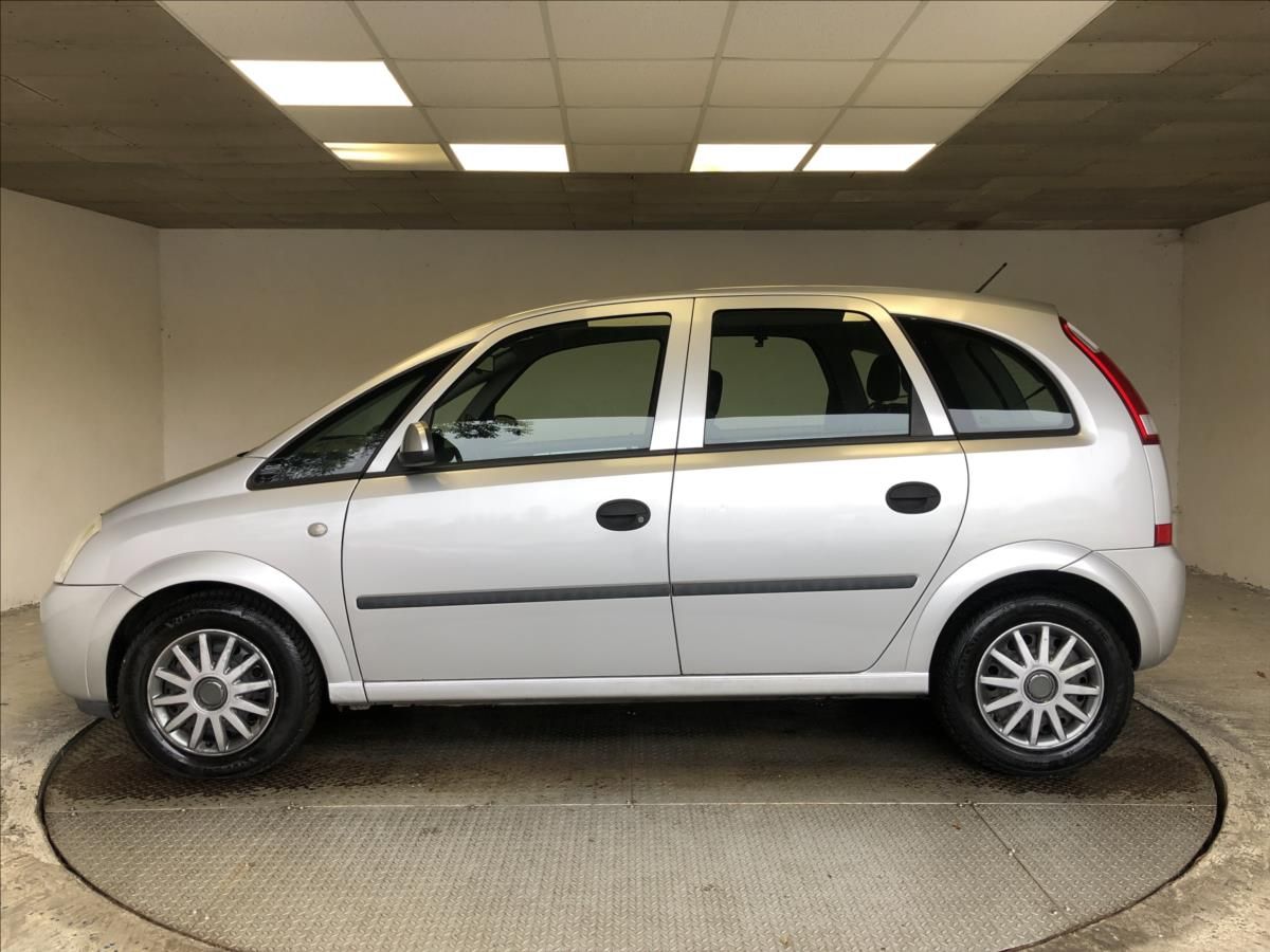 Opel Meriva, 1,6 16V Essentia - fotka 4