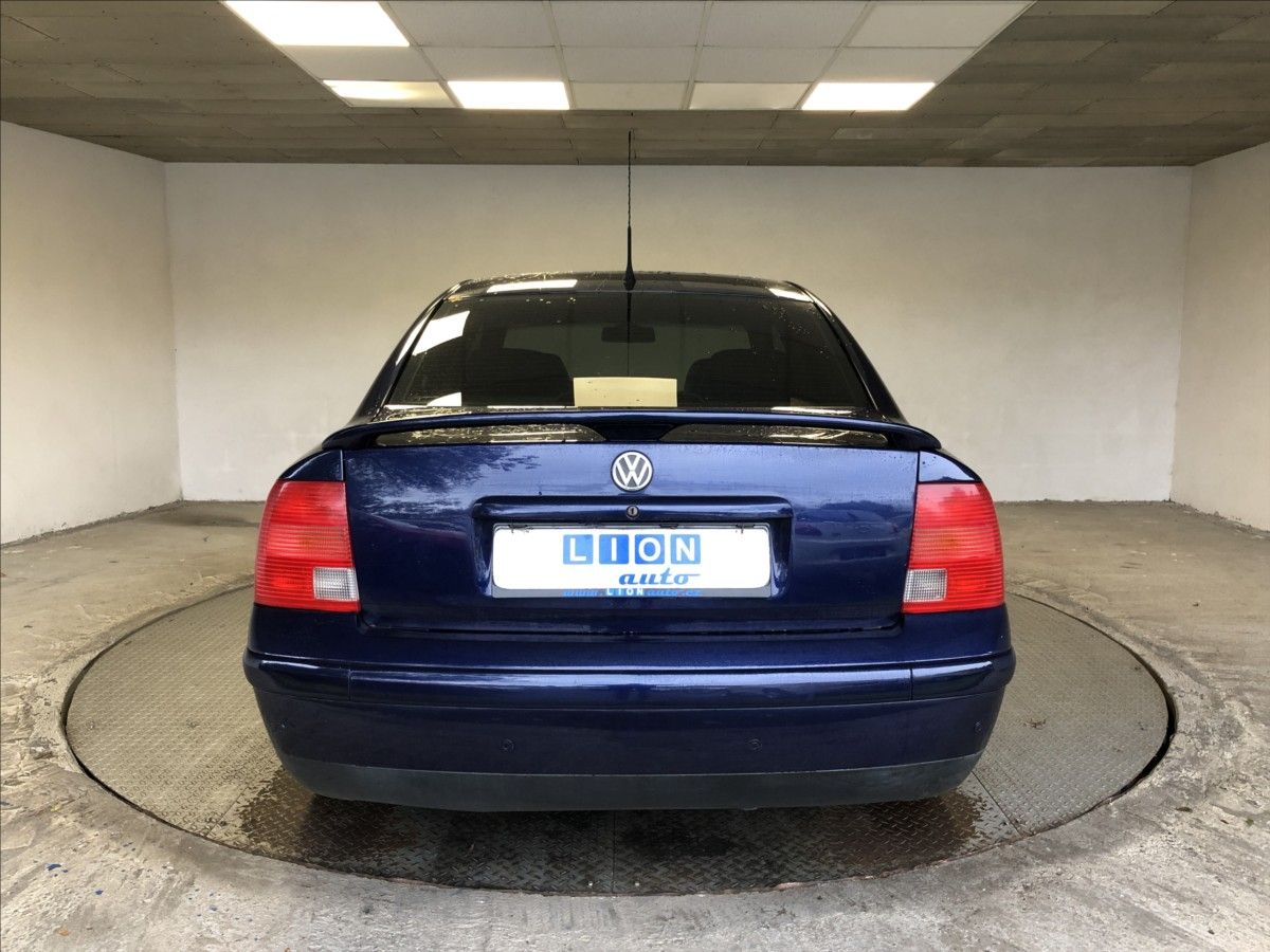 Volkswagen Passat, 1,8 T 20V - fotka 6