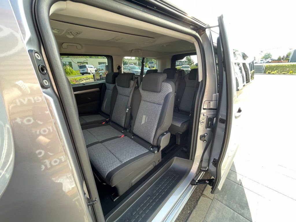 Toyota Proace Verso, MC24 2.0L 8AT - fotka 6