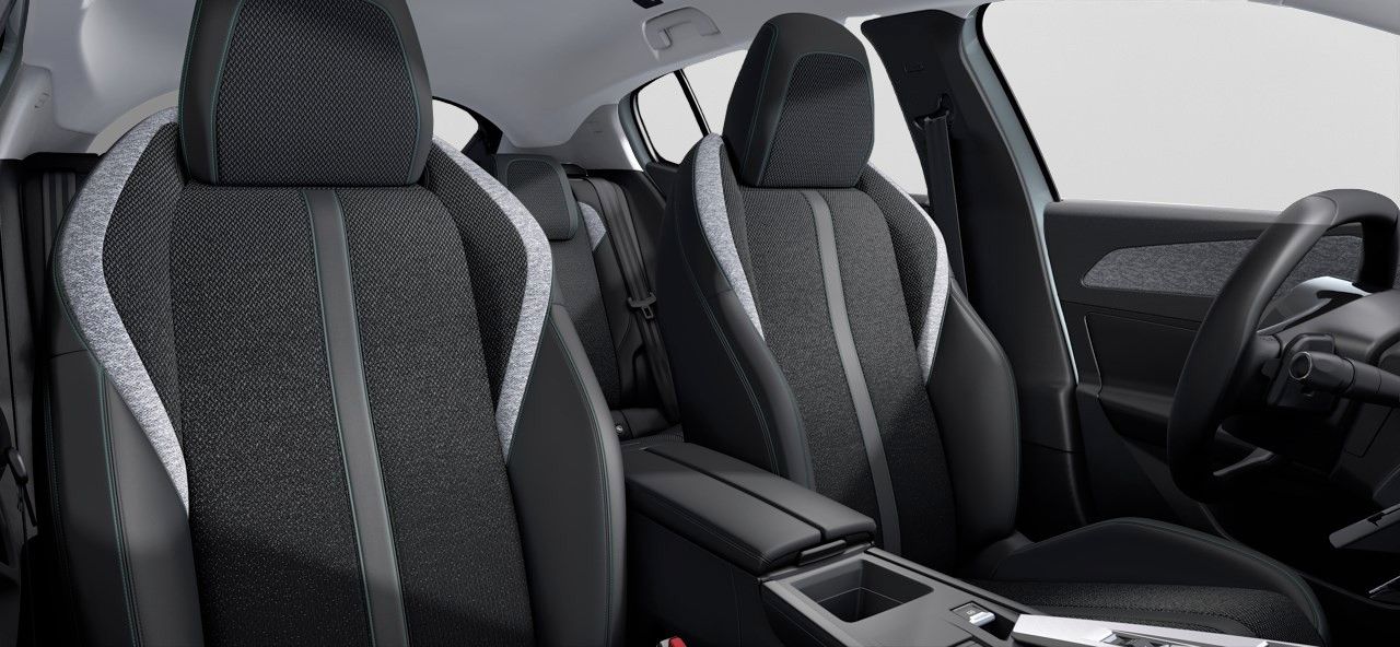Peugeot 408, 408 ALLURE Hybrid 145 e-DCS6 - fotka 2