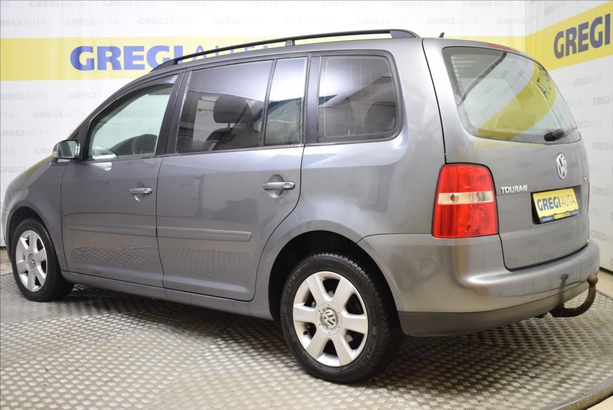 Volkswagen Touran, 2,0 TDi PO SERVISU,7MÍST - fotka 5