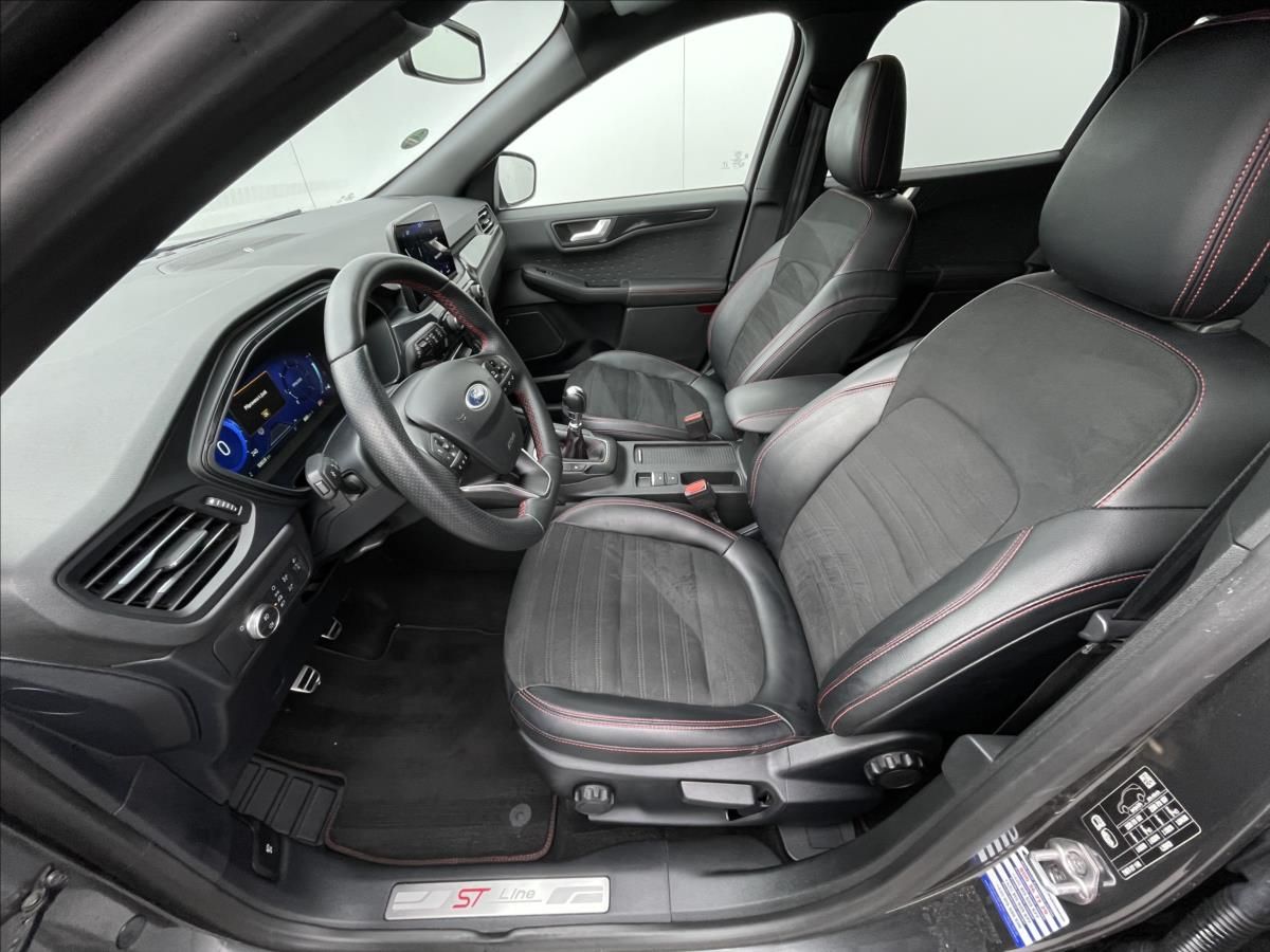 Ford Kuga, 1,5 EcoBlue ST-Line X - fotka 3