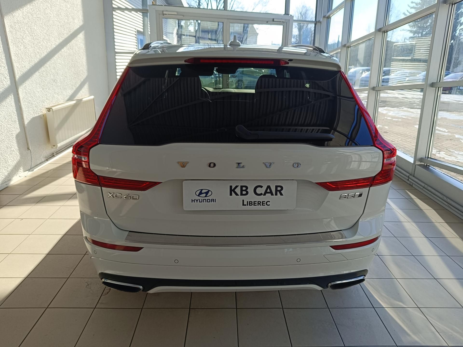 Volvo XC60, 2.0 B5 AWD 173kW R-Design AT - fotka 3