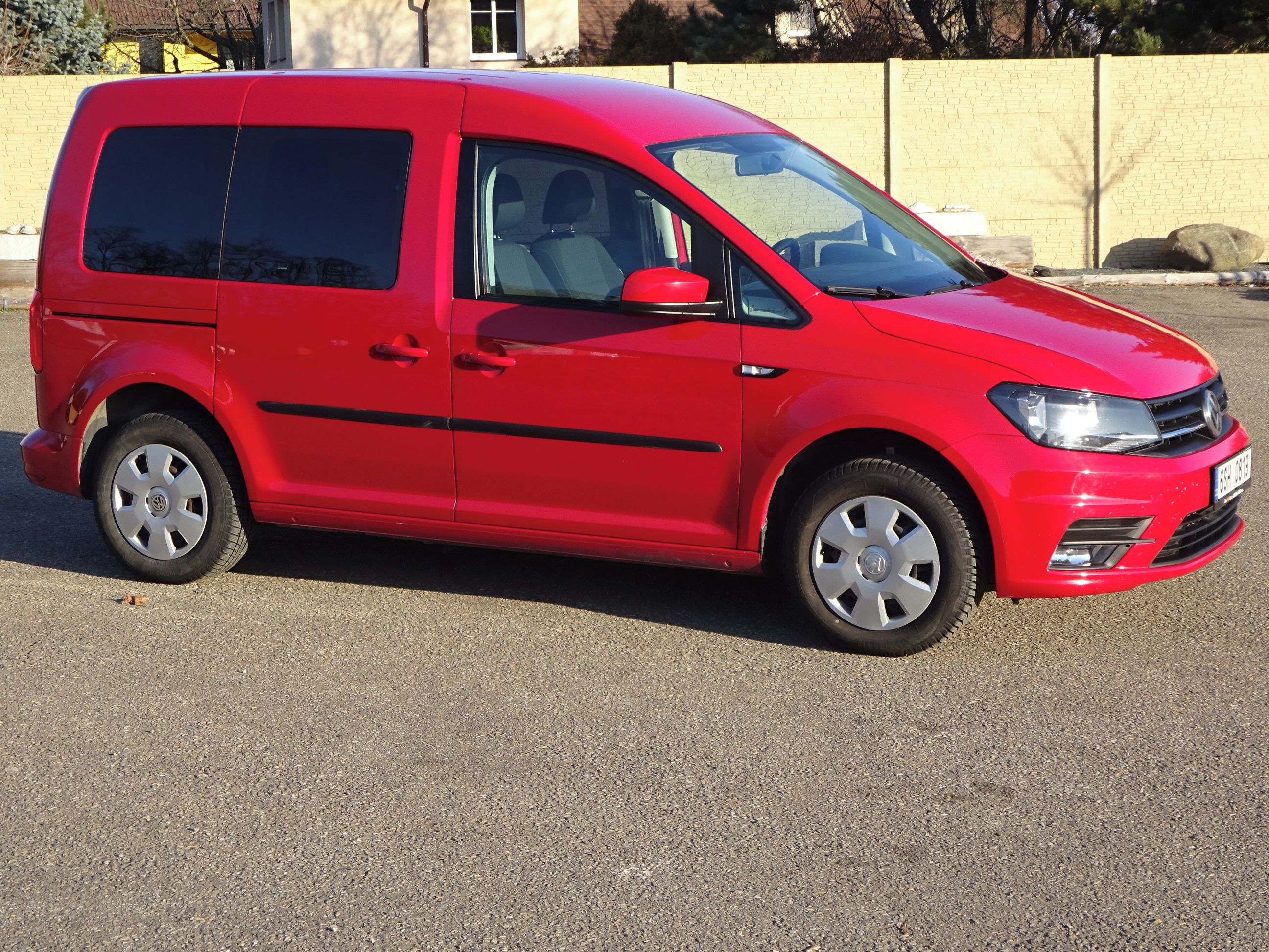 Volkswagen Caddy, 2.0 TDI (75 KW) Koupeno v ČR - fotka 2