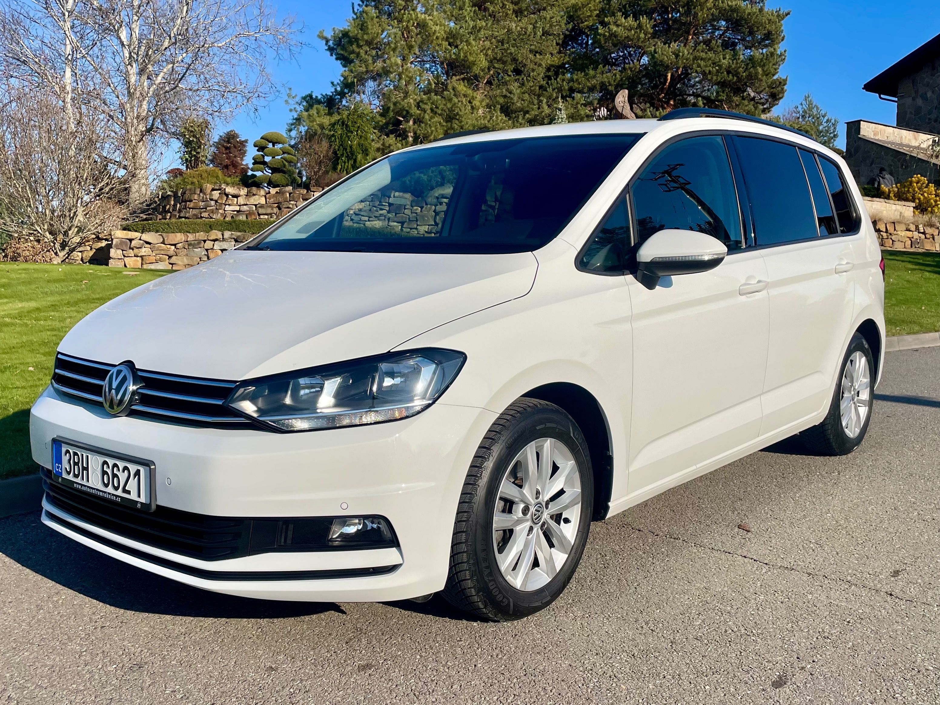 Volkswagen Touran, 1.6 TDi DSG 85KW  7mist