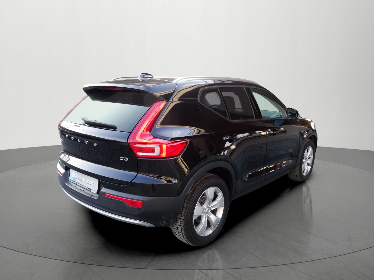 Volvo XC40, D3 A/T Virtual CarPlay Kamera - fotka 4