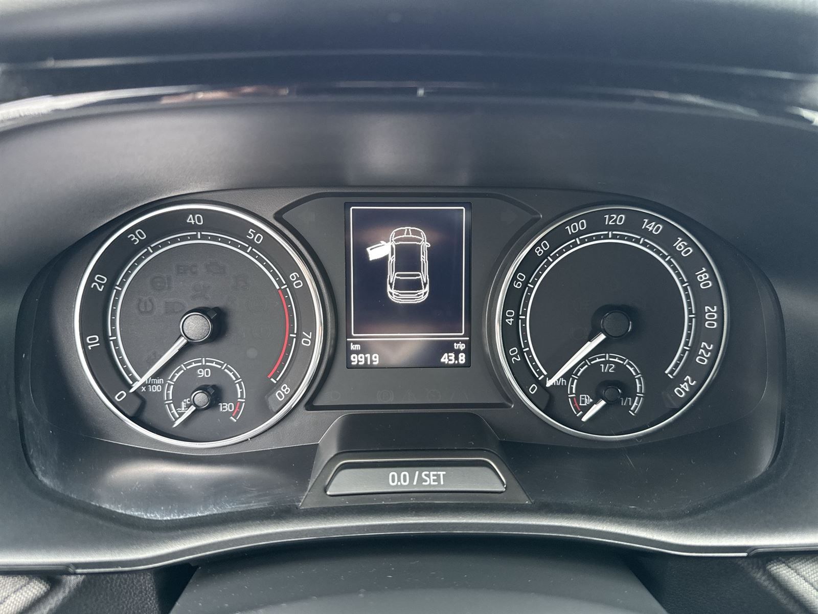 Škoda Fabia, 1.0 MPI Ambition - fotka 6