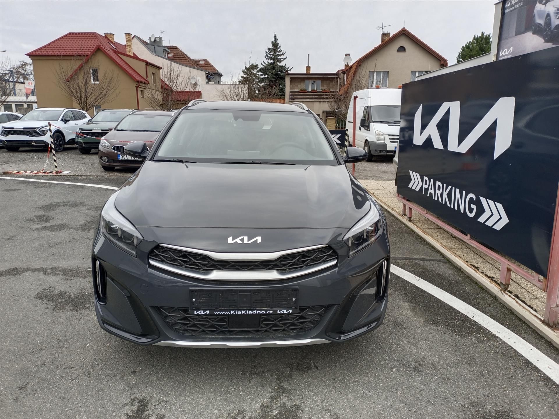 Kia XCee´d, 1,5 T-GDI TOP 7DCT - fotka 2