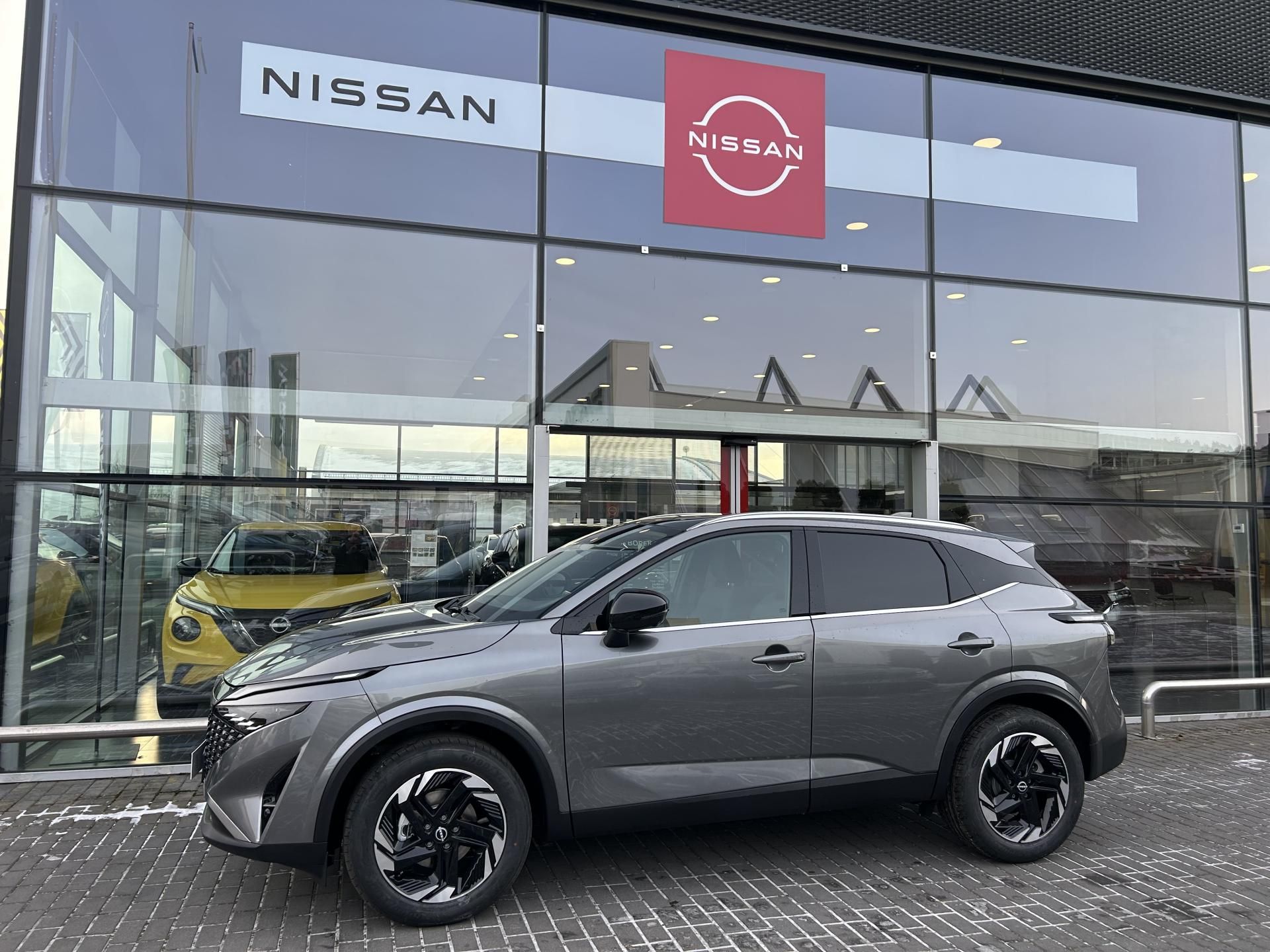 Nissan Qashqai, N-CONNECTA 1.3T 116kw Aut 4x4 - fotka 3
