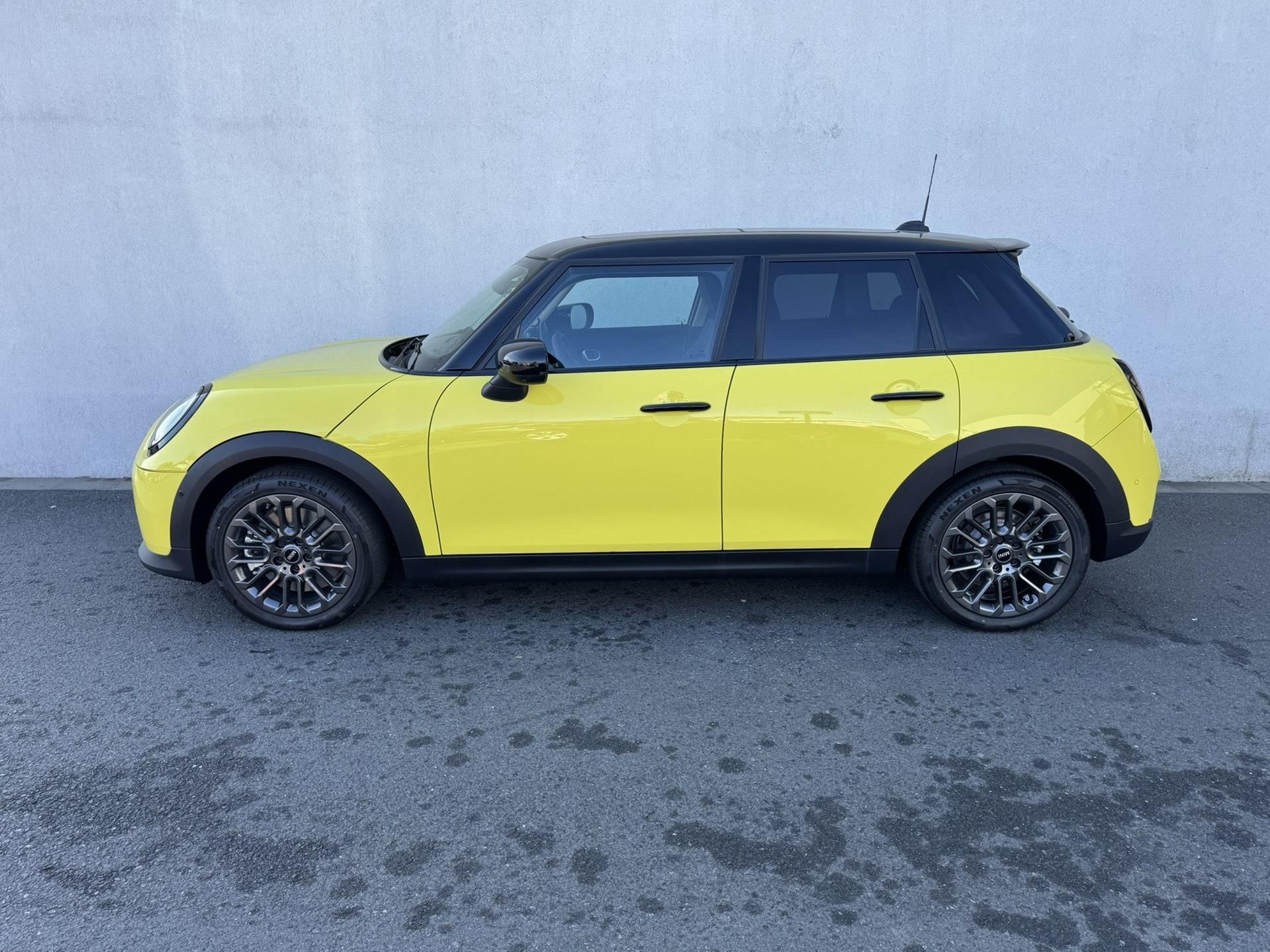 Mini Cooper, 5 door (F65) S - fotka 3