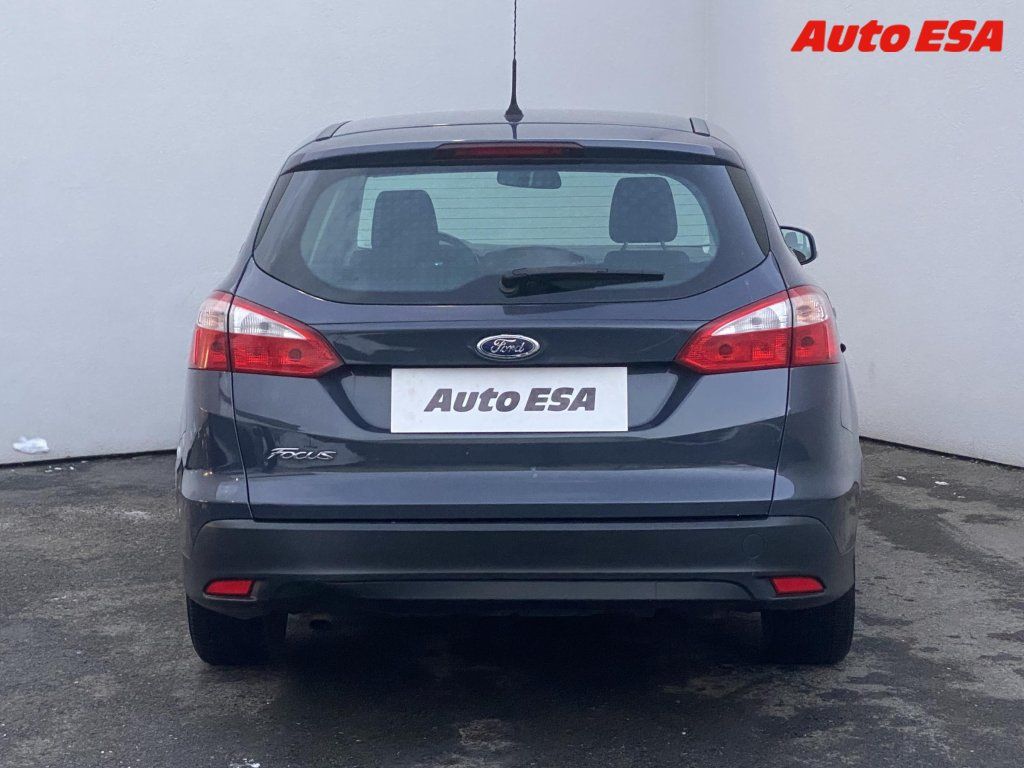 Ford Focus, 1.6 TDCI,AC - fotka 5