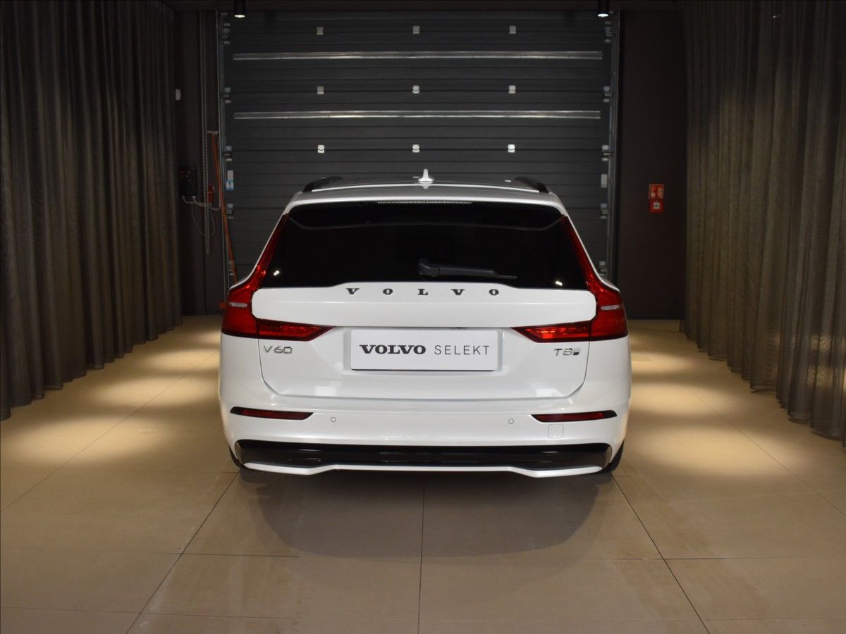 Volvo V60, T8 AWD PLUS BLIS,Bezklíč - fotka 6