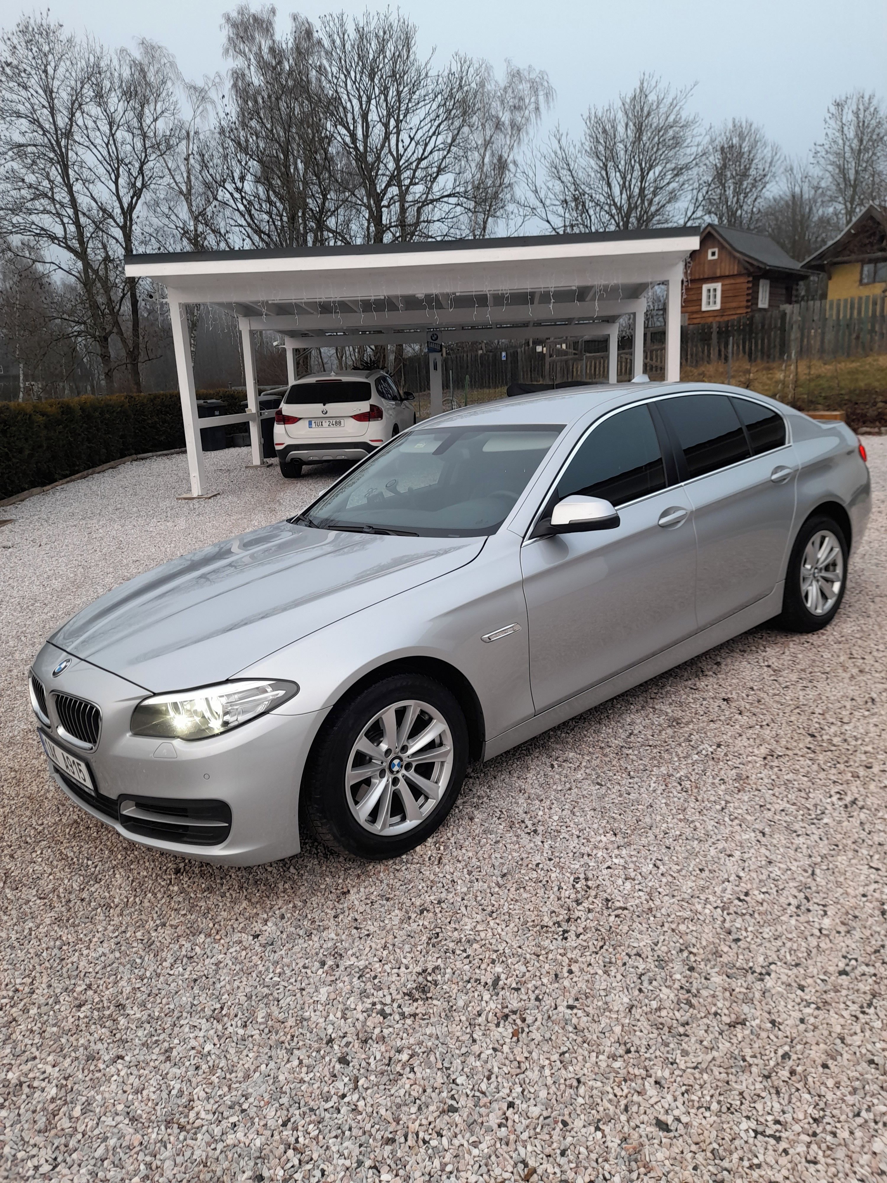 BMW Řada 5, BMW řady 5  520d XDRIVE CZ - fotka 3