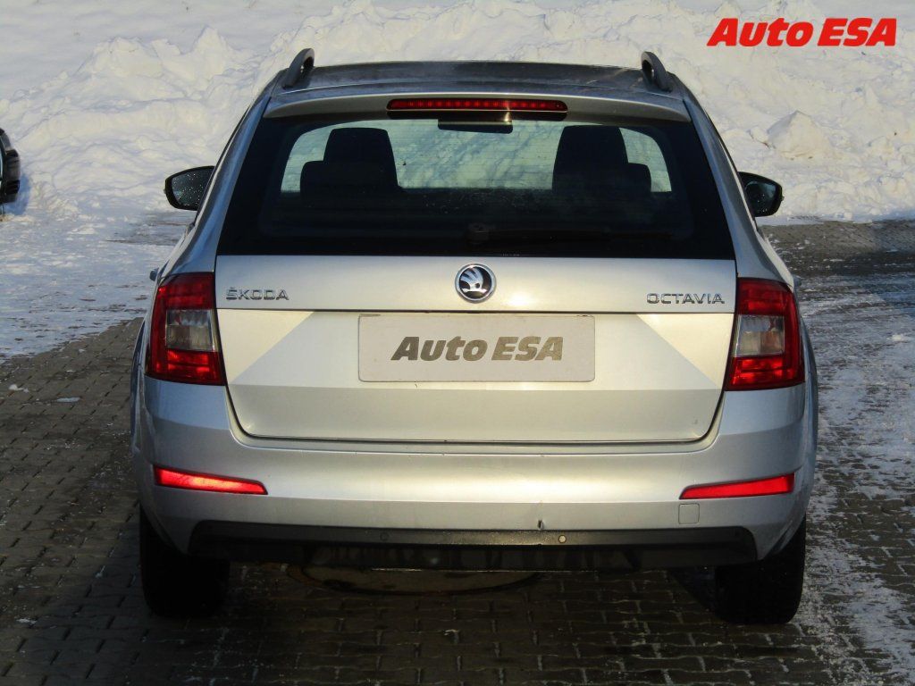Škoda Octavia, 1.6 TDi,ČR,Ambition,AC - fotka 5