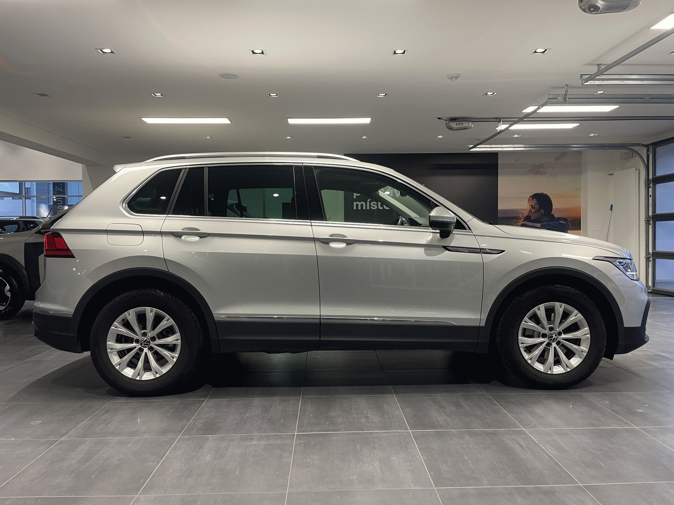 Volkswagen Tiguan, LIFE 1,5TSI 150k - fotka 5
