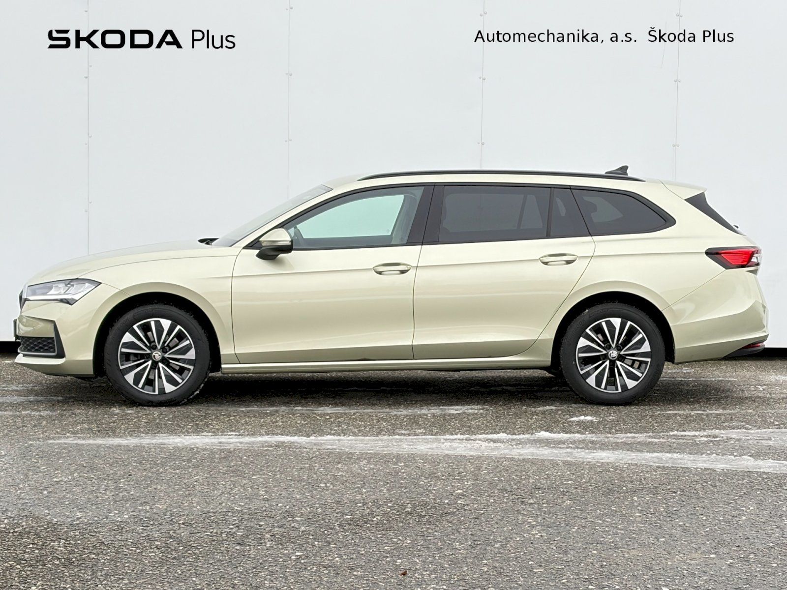 Škoda Superb, Combi DSG 2.0 TDI / 110 kW / S - fotka 3