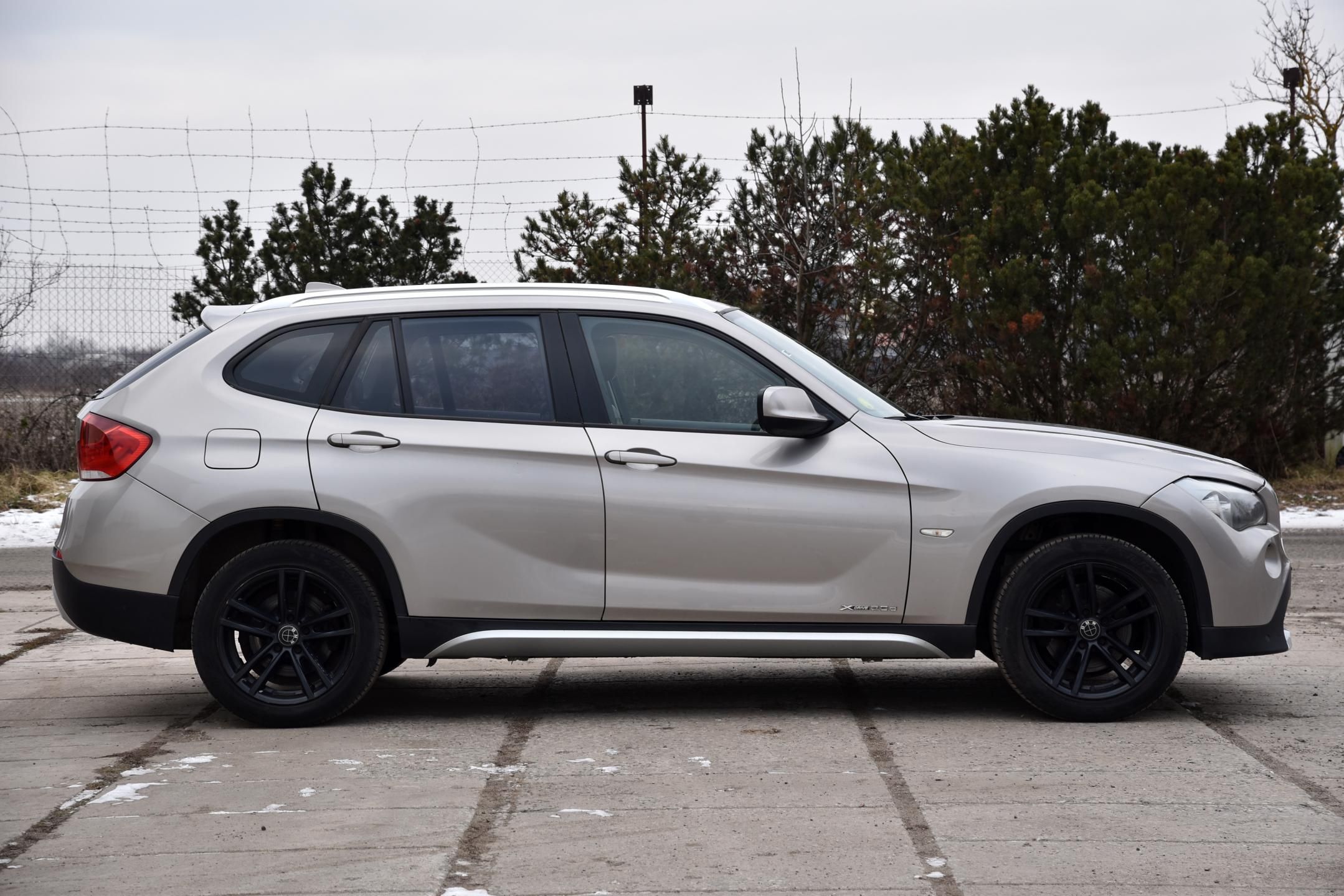 BMW X1, xDrive20d,KŮŽE,NAVI,TEMP,KLIMA - fotka 2