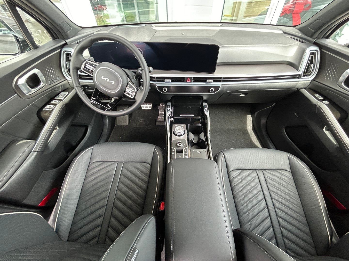 Kia Sorento, 5P 2,2 CRDi 4x4 8DCT TOP + PNS - fotka 5