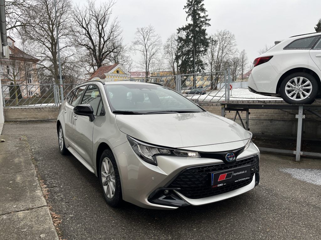 Toyota Corolla, 1,8 HEV, Comfort Tech - fotka 3