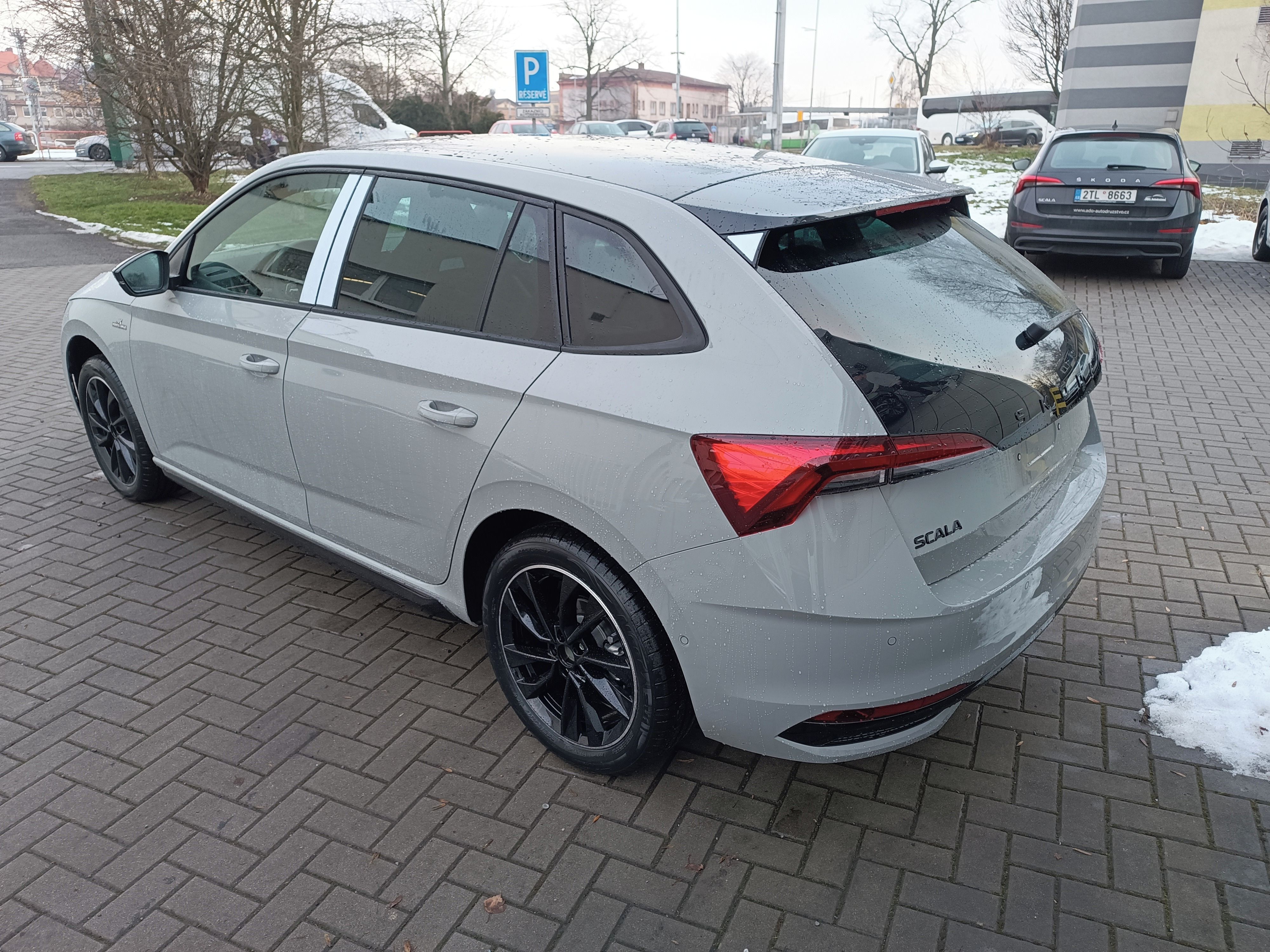 Škoda Scala, MONTE CARLO 1,5TSI 110kw 6man - fotka 3