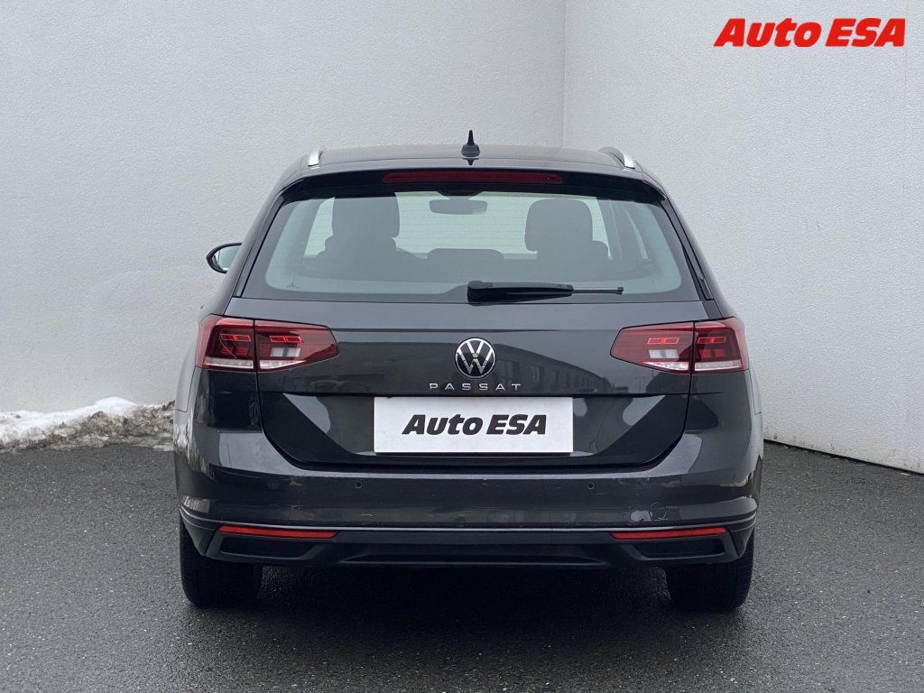 Volkswagen Passat, 2.0 TDi,DSG,LED,navi - fotka 5