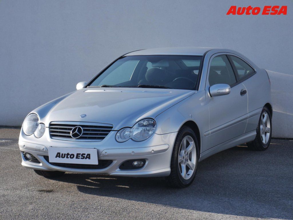 Mercedes-Benz Třídy C, 1.8 i,autoAC - fotka 3