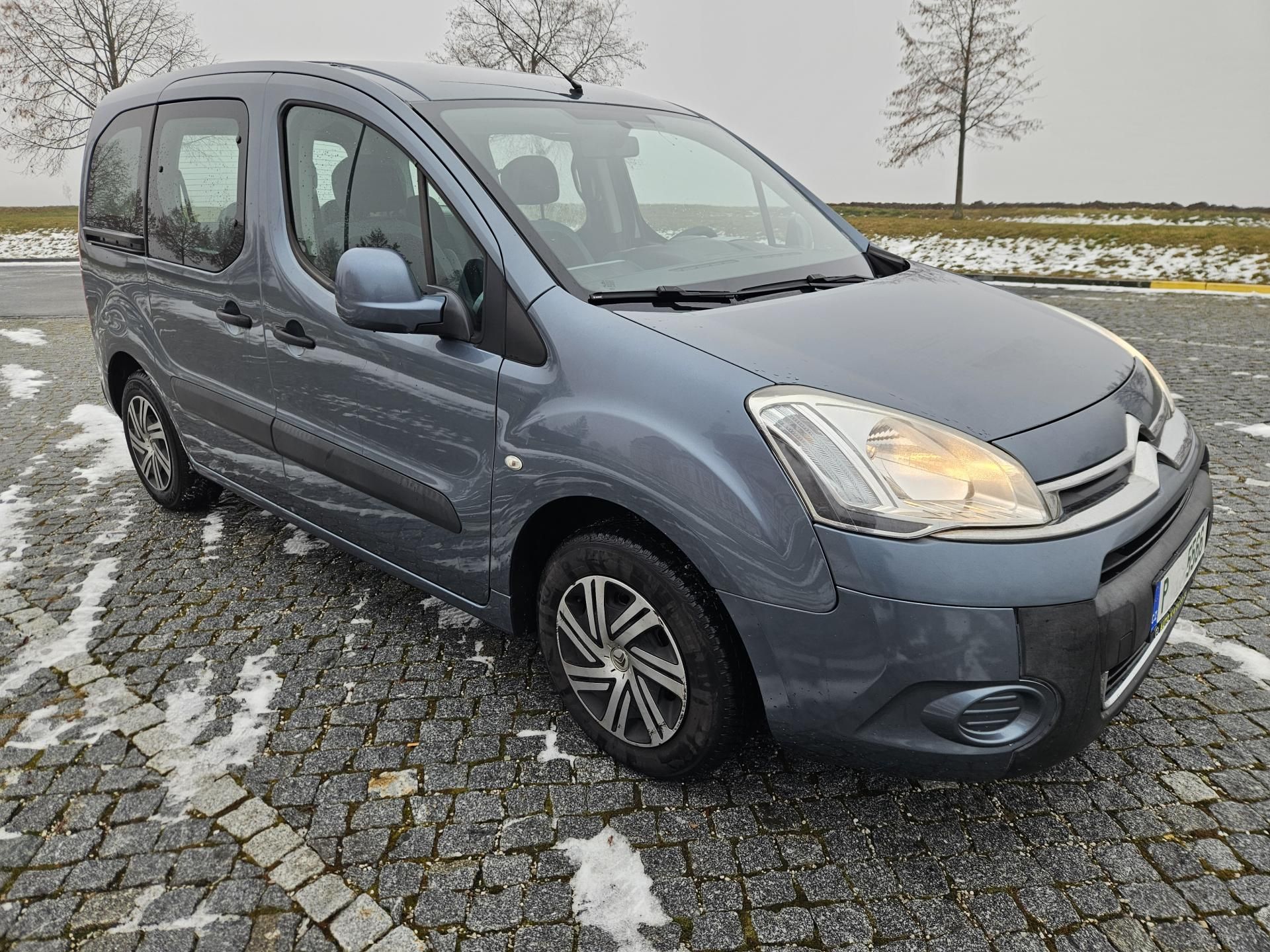 Citroën Berlingo, 1.6 88kw, PĚKNÝ STAV,  SPLÁTKY - fotka 4