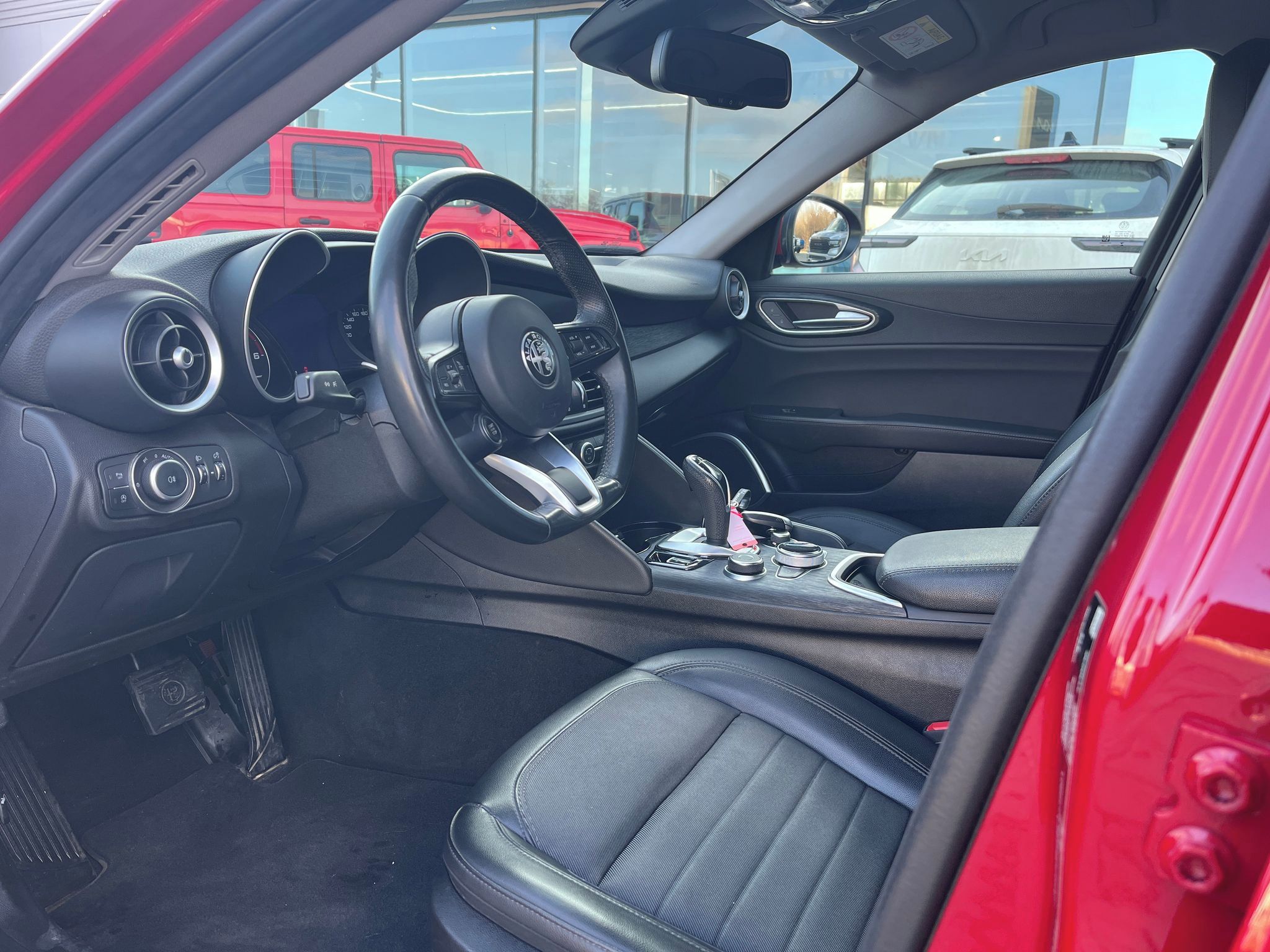 Alfa Romeo Giulia, Super 2.2 JTdm Super 160k AT8 - fotka 5