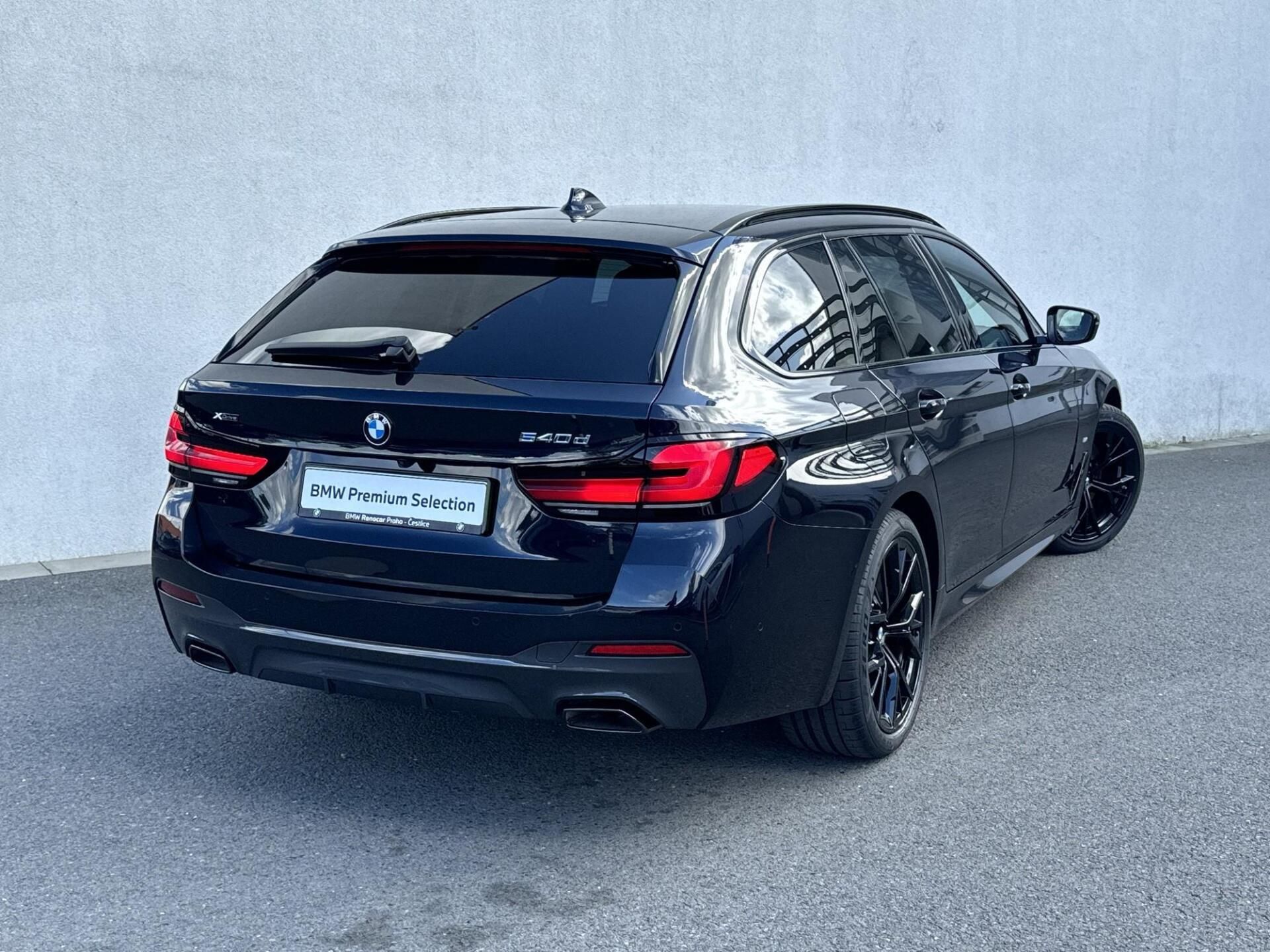 BMW Řada 5, 540d xDrive Touring - fotka 2