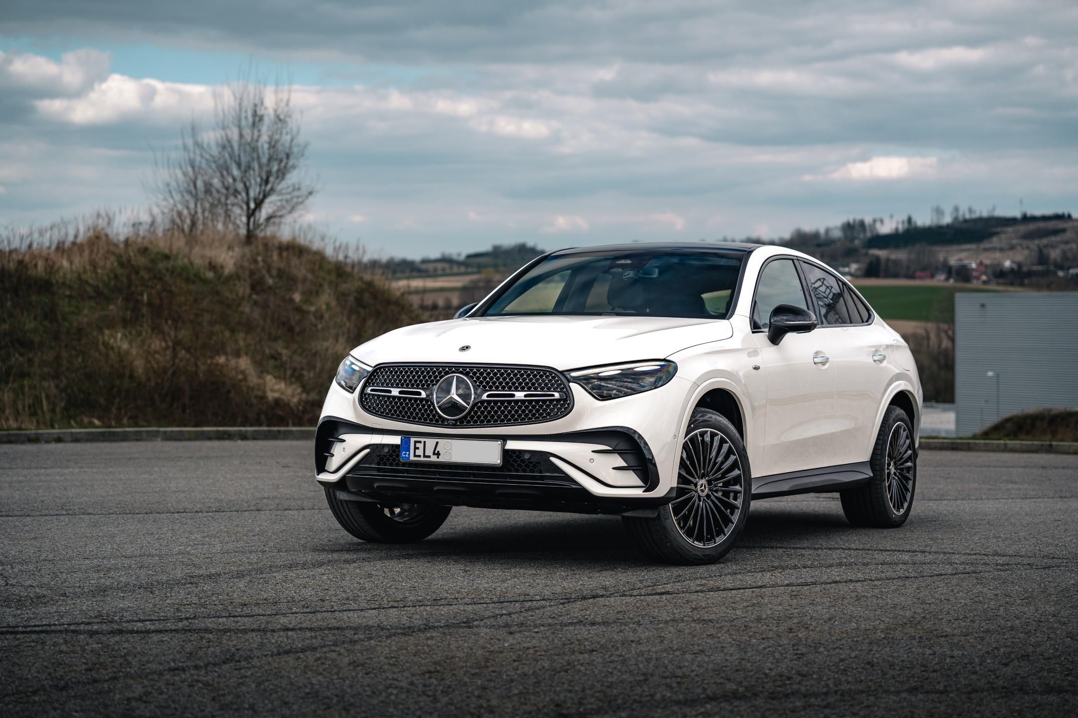 Mercedes-Benz GLC, 300 de kupé AMG Premium - fotka 2