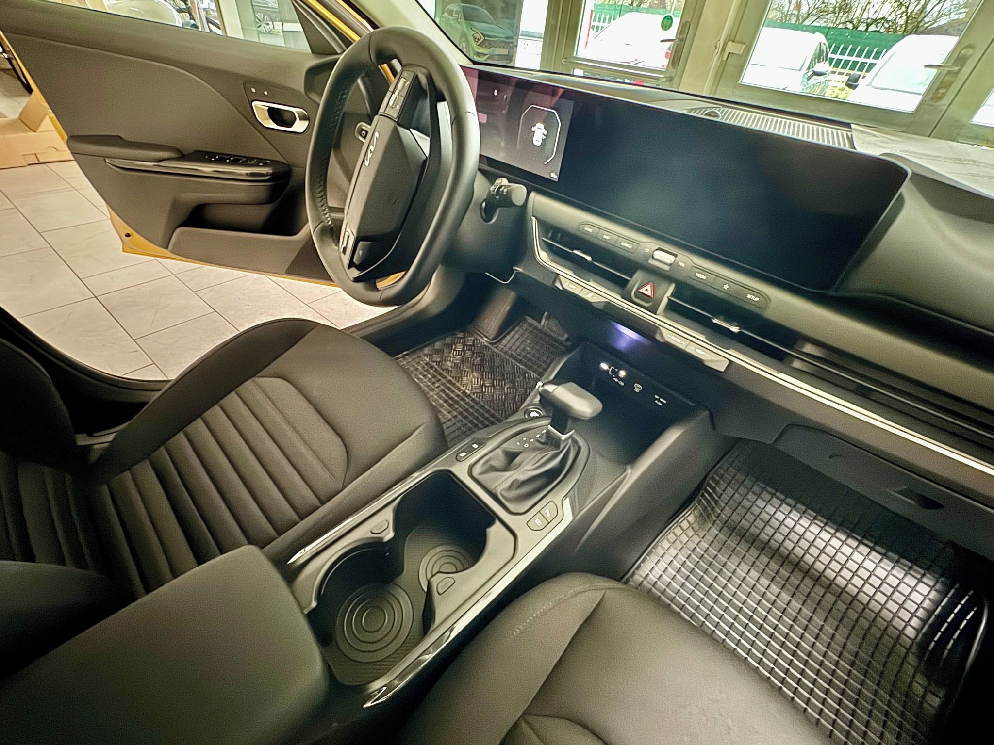 Kia K4, 1,6 T-GDi 7DCT EXCLUSIVE - fotka 4