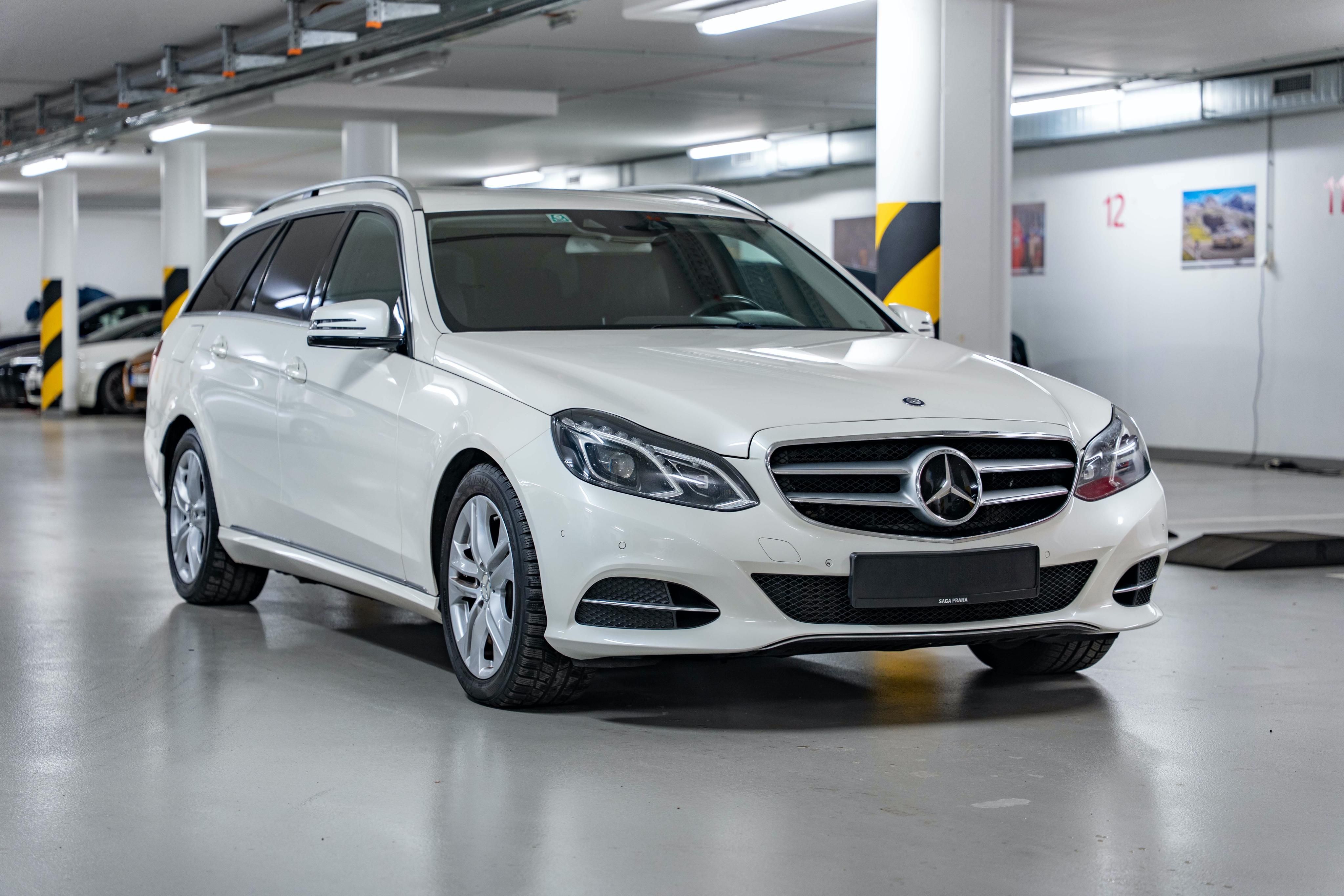 Mercedes-Benz Třídy E, 350 T CDI 4-Matic, AVANTGARDE - fotka 2