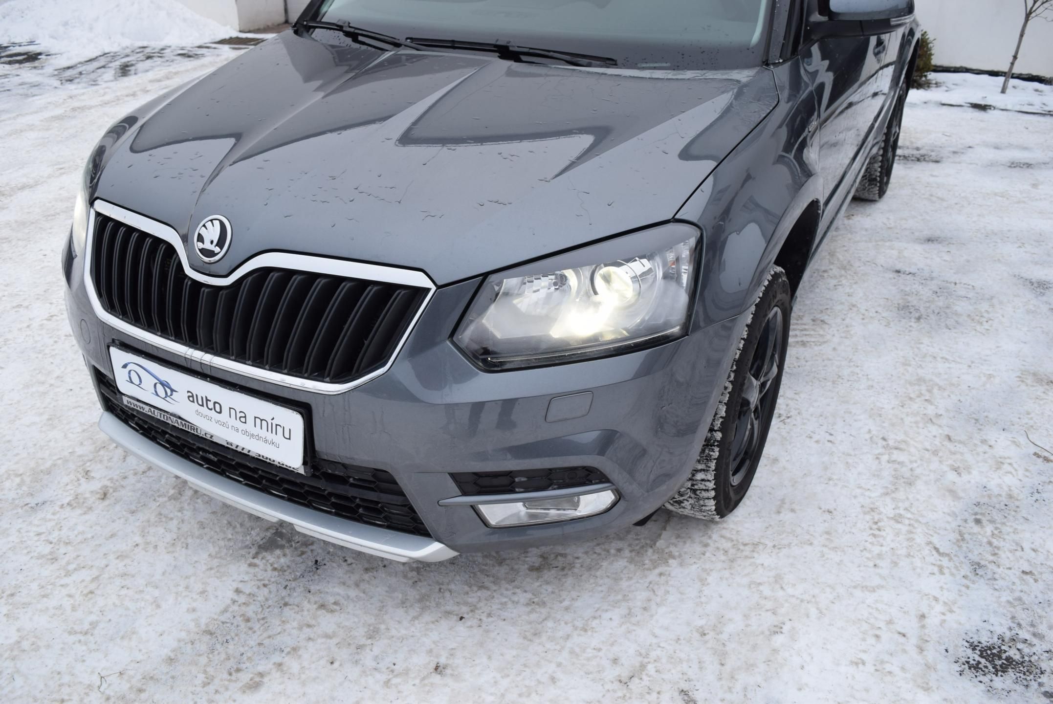 Škoda Yeti, 1.2TSI 81kw AMBI DRIVE TAŽ XEN - fotka 2