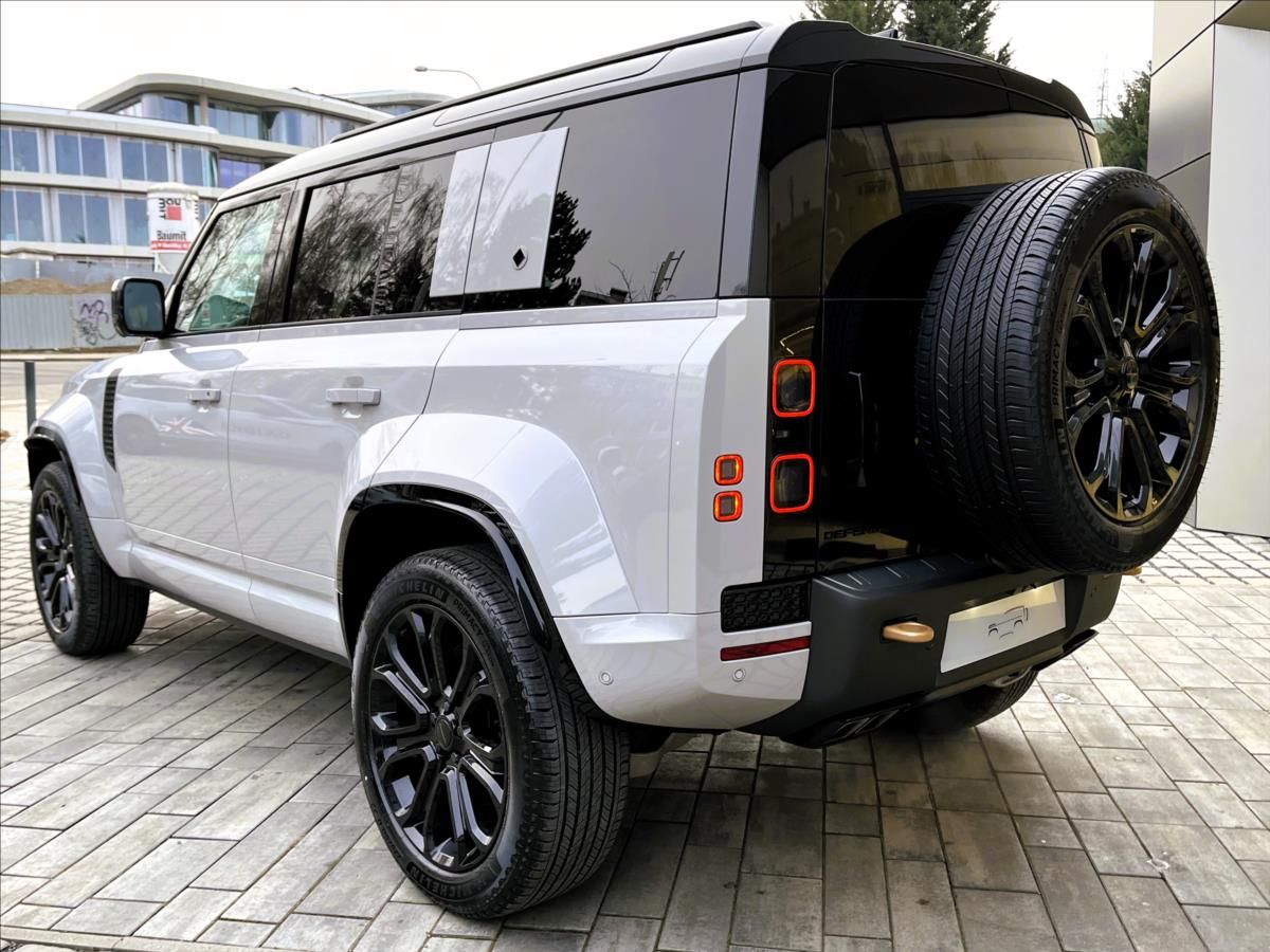 Land Rover Defender, 110 V8 P635 OCTA - fotka 5