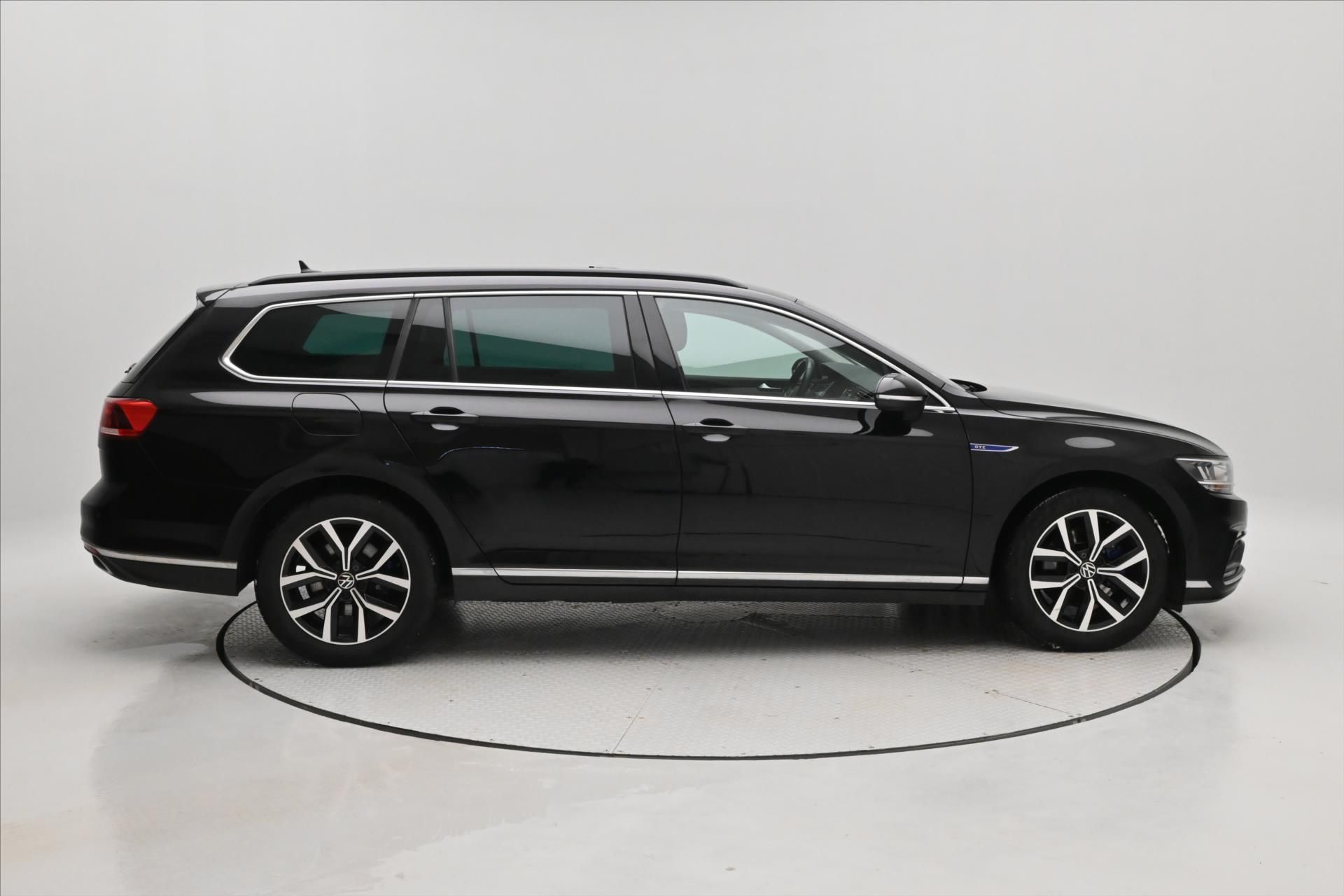Volkswagen Passat, 1,4 GTE 160 kW DSG Business Zá - fotka 4
