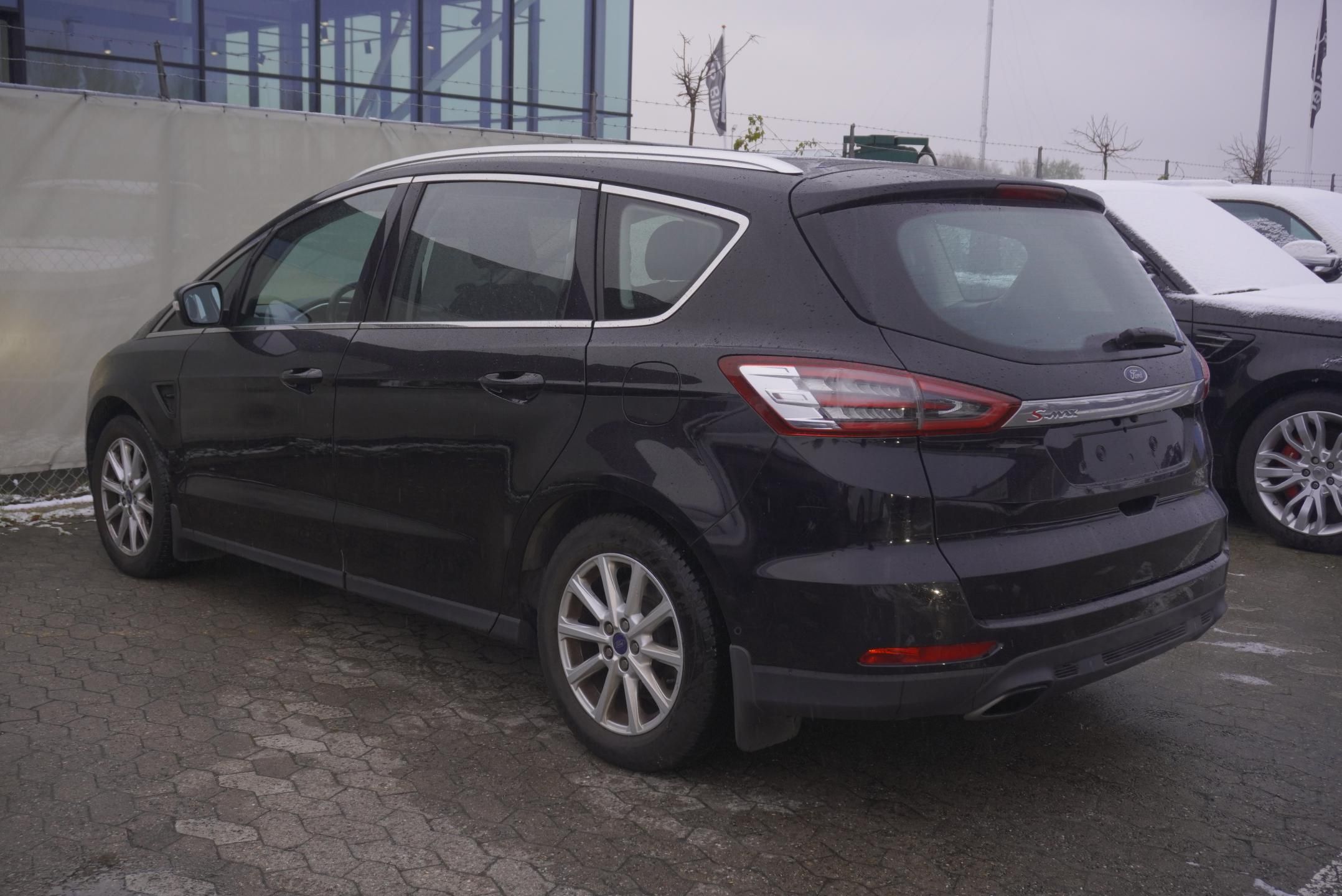 Ford S-MAX, 2.0i ECOBOOST 176kW TITANIUM - fotka 6