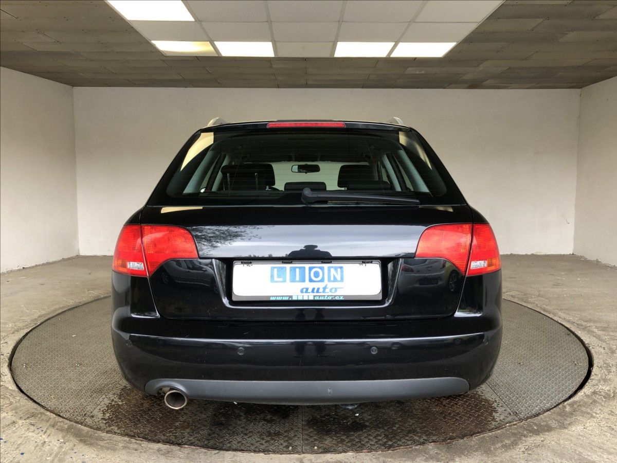 Audi A4 Avant, 1,6 MPI - fotka 6